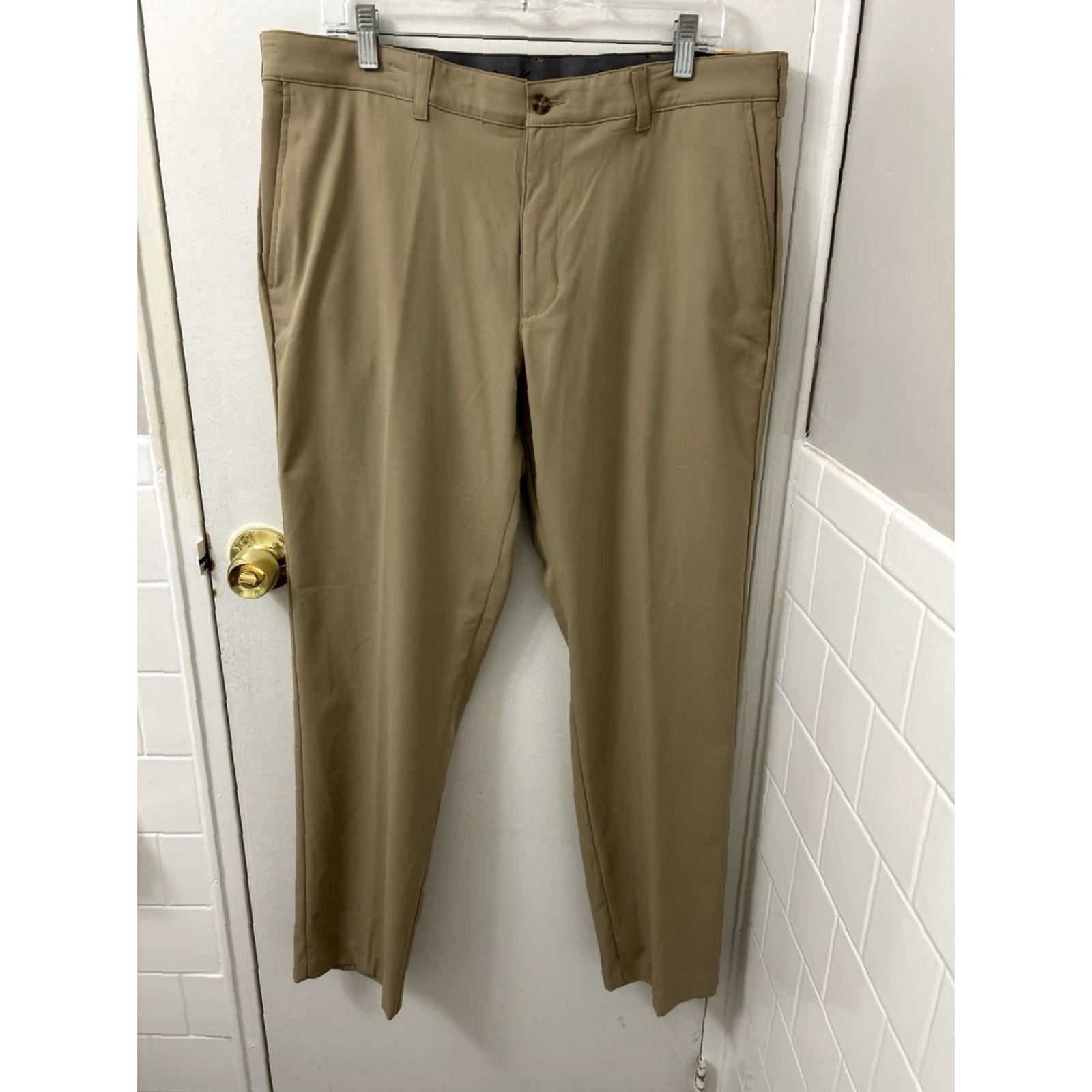 Hogan Ben Hogan Performance Pants Mens 36x32 Tan Khakis UPF50 Moisture Wicking Stretch NWT Hat? Size US 36 / EU 52 - 7 Thumbnail