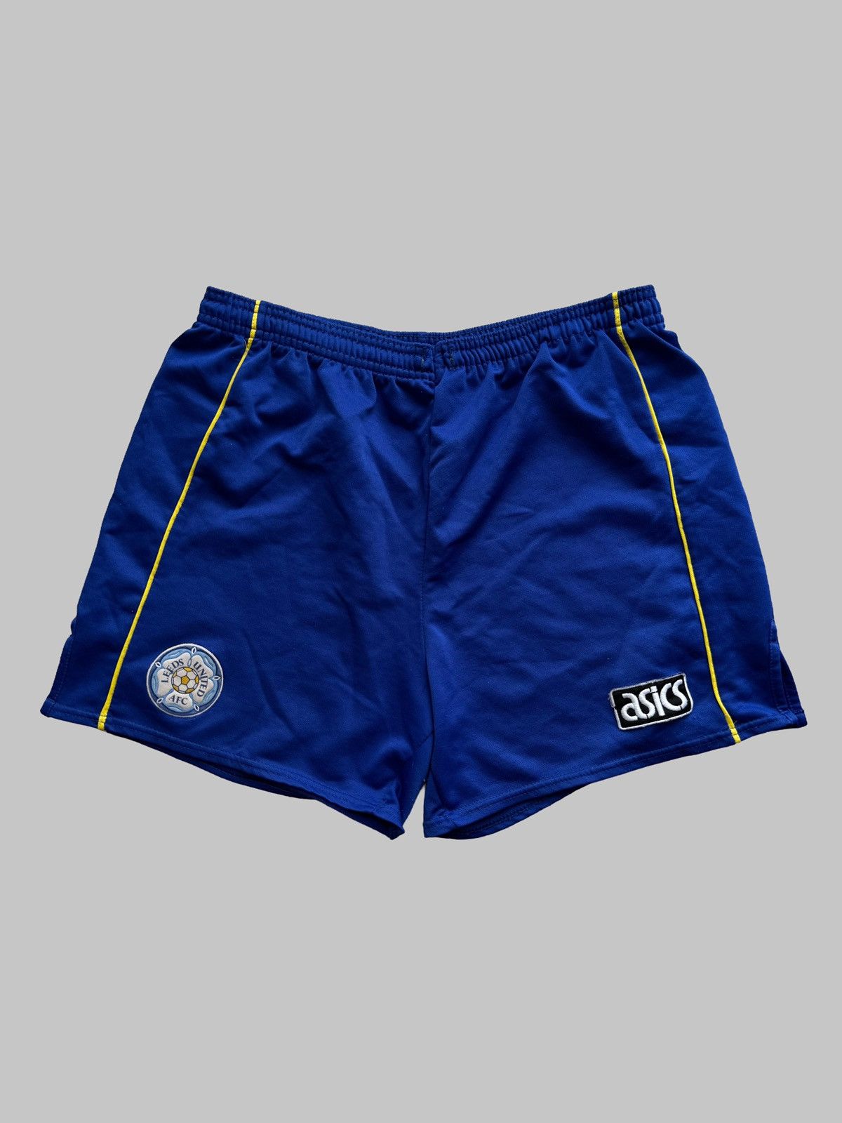 Vintage Vintage 1993-95 Leeds United Asics Soccer Shorts Size 32 Size US 32 / EU 48 - 1 Thumbnail