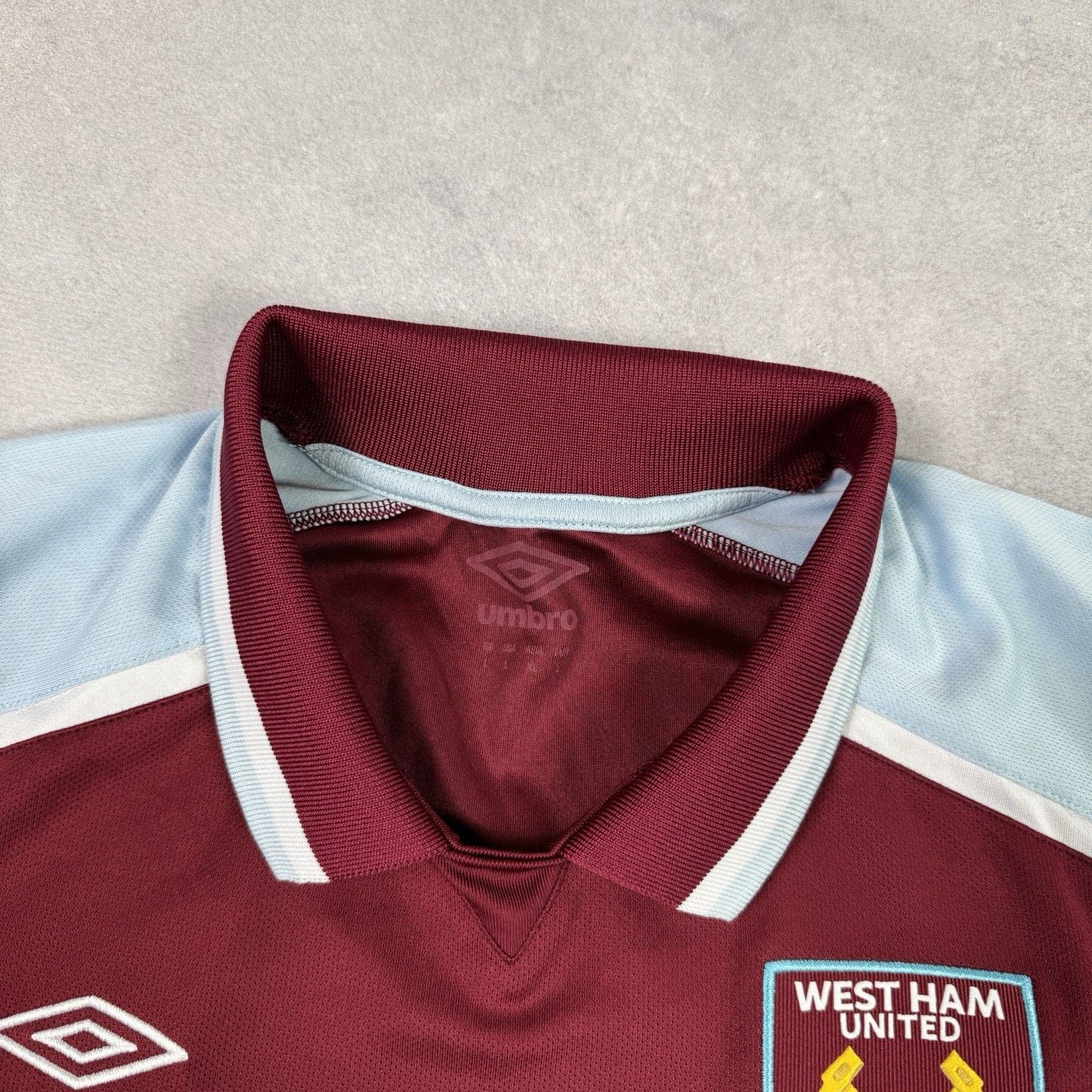 Umbro WEST HAM UNITED 2021 2022 SOCCER JERSEY Umbro Size L Size US L / EU 52-54 / 3 - 4 Thumbnail
