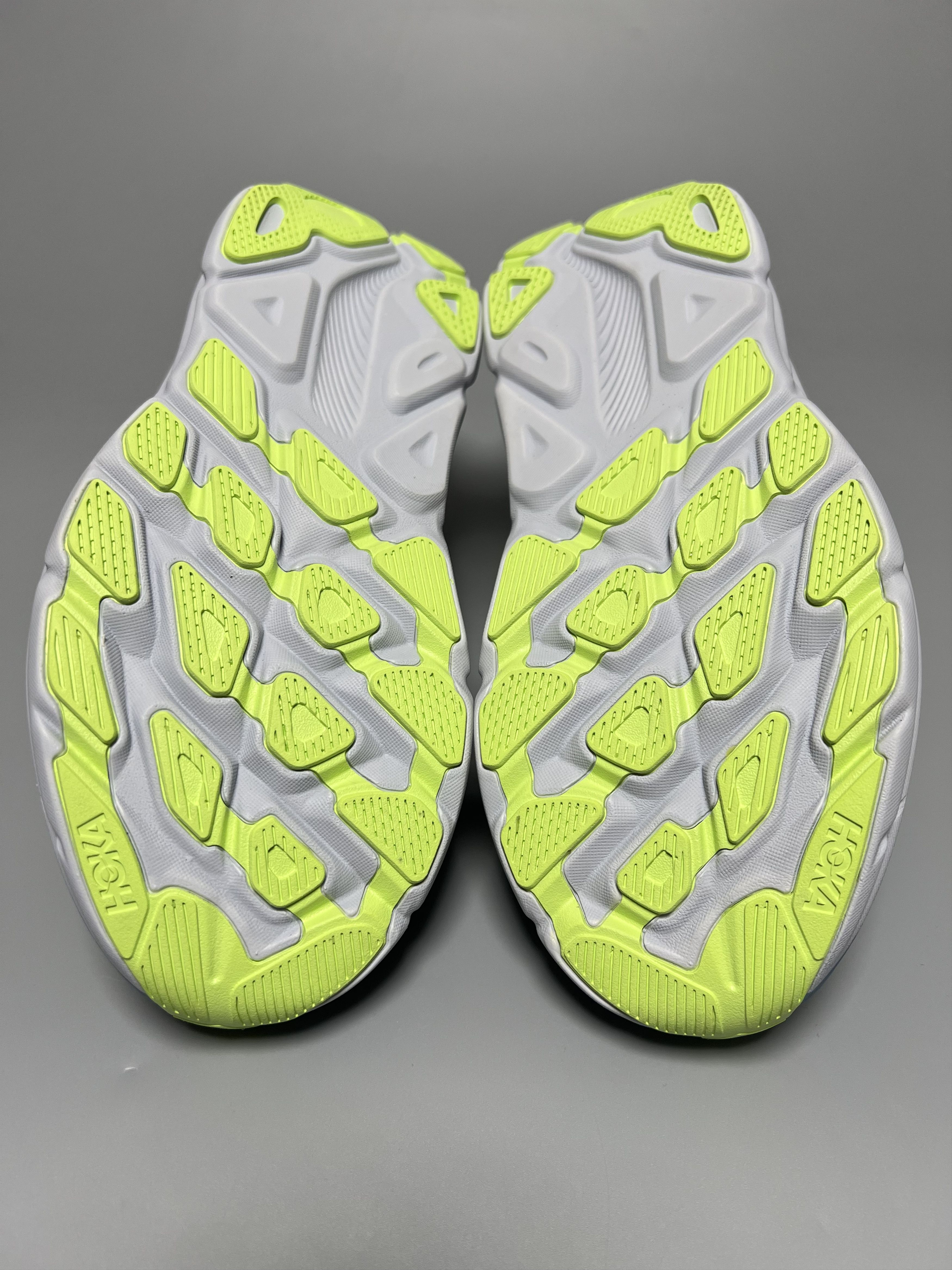 Hoka 10D Hoka One One Clifton 9 Wide Running Shoes Walking Gym Size US 10 / IT 40 - 14 Thumbnail