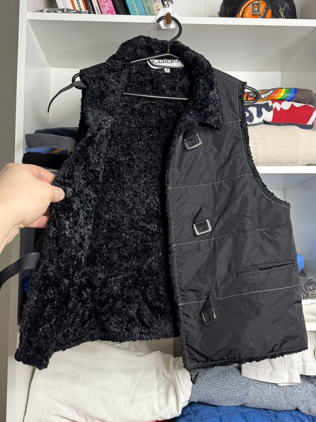 Iceberg Vintage 90s Iceberg Big logo nylon vest size M Size M / US 6-8 / IT 42-44 - 12 Thumbnail