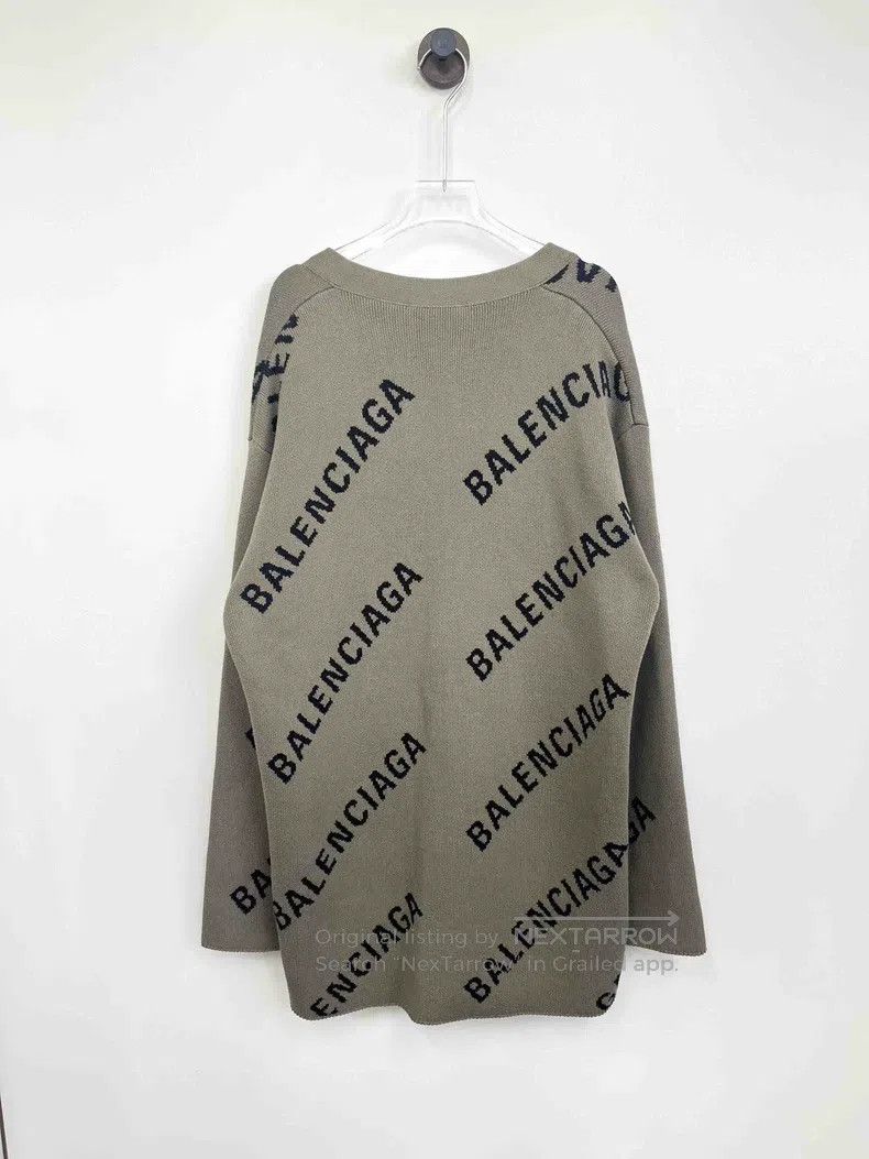 Balenciaga Balenciaga Light brown cardigan with full print knit Size US S / EU 44-46 / 1 - 2 Thumbnail