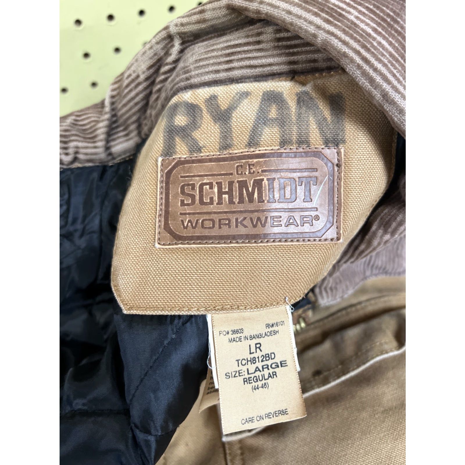 Vintage VINTAGE C.E. Schmidt Work Jacket Brown Tan Cotton Canvas Zip L 90s Mens Regular Short Brown Lining Polyester Quilted Distressed Logo Coat/Jacket Size US L / EU 52-54 / 3 - 4 Thumbnail