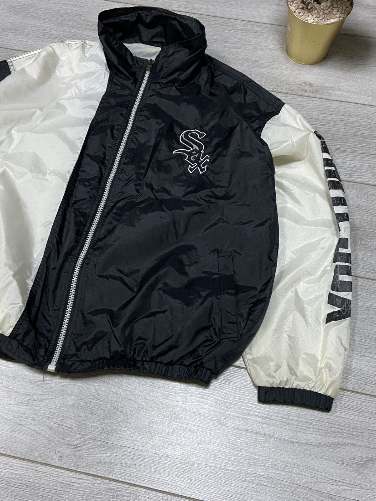 Vintage White Sox KOREA vintage double colour zip jacket Size US XL / EU 56 / 4 - 3 Thumbnail