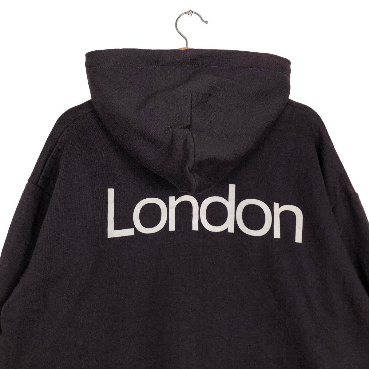 Camber Vintage Hoodie Camber Made in USA London Big Logo Spell Out Size US L / EU 52-54 / 3 - 9 Thumbnail