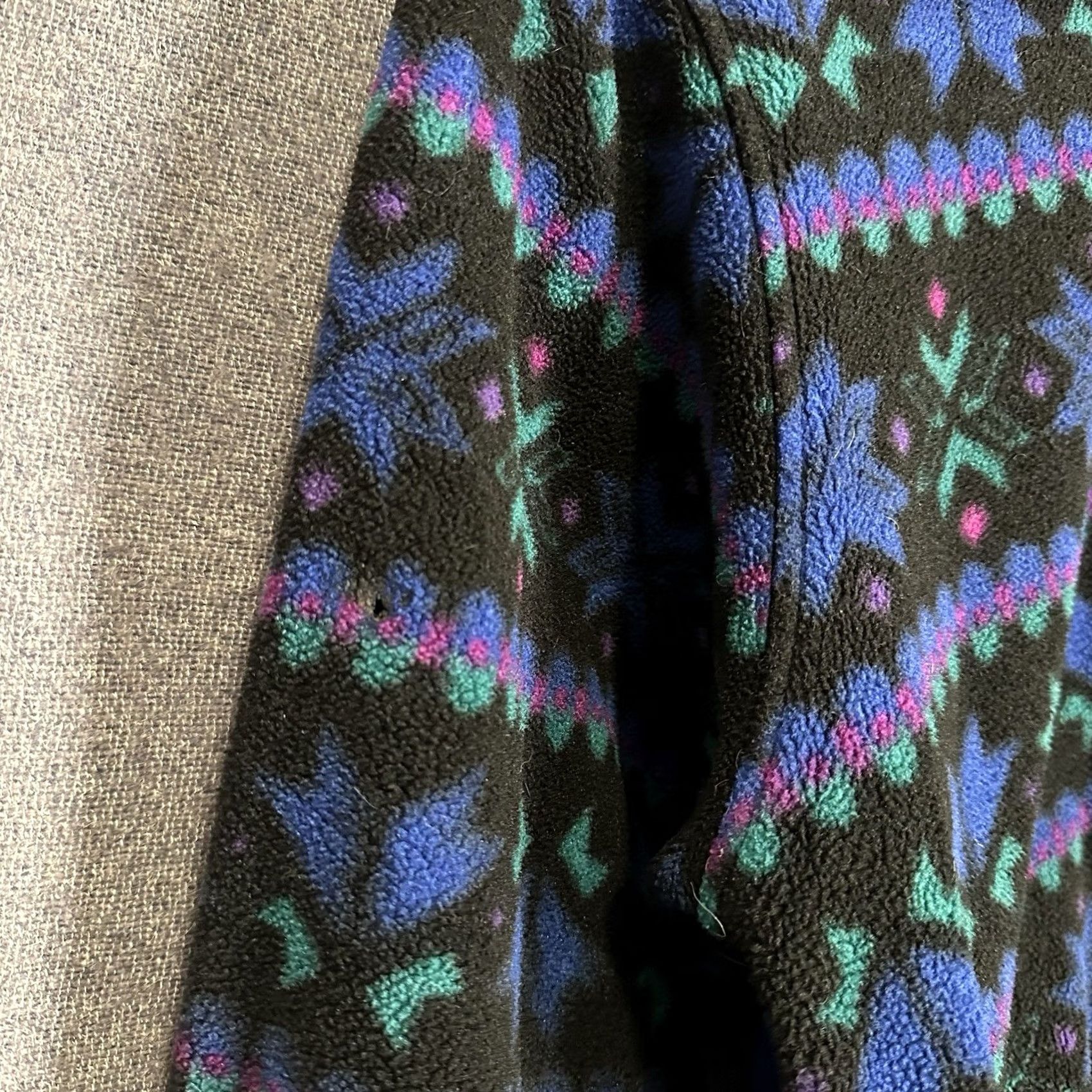 Vintage VINTAGE L.L. Bean Fleece Pullover Sweater Mock Neck 1/4 Snap Snowflake Black M Unisex Adults 90s Outdoors Size US M / EU 48-50 / 2 - 5 Thumbnail