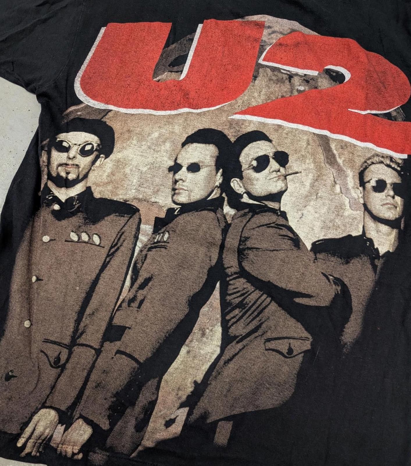 Vintage Vintage 90s U2 "Rap tee" style t-shirt Size US L / EU 52-54 / 3 - 5 Thumbnail