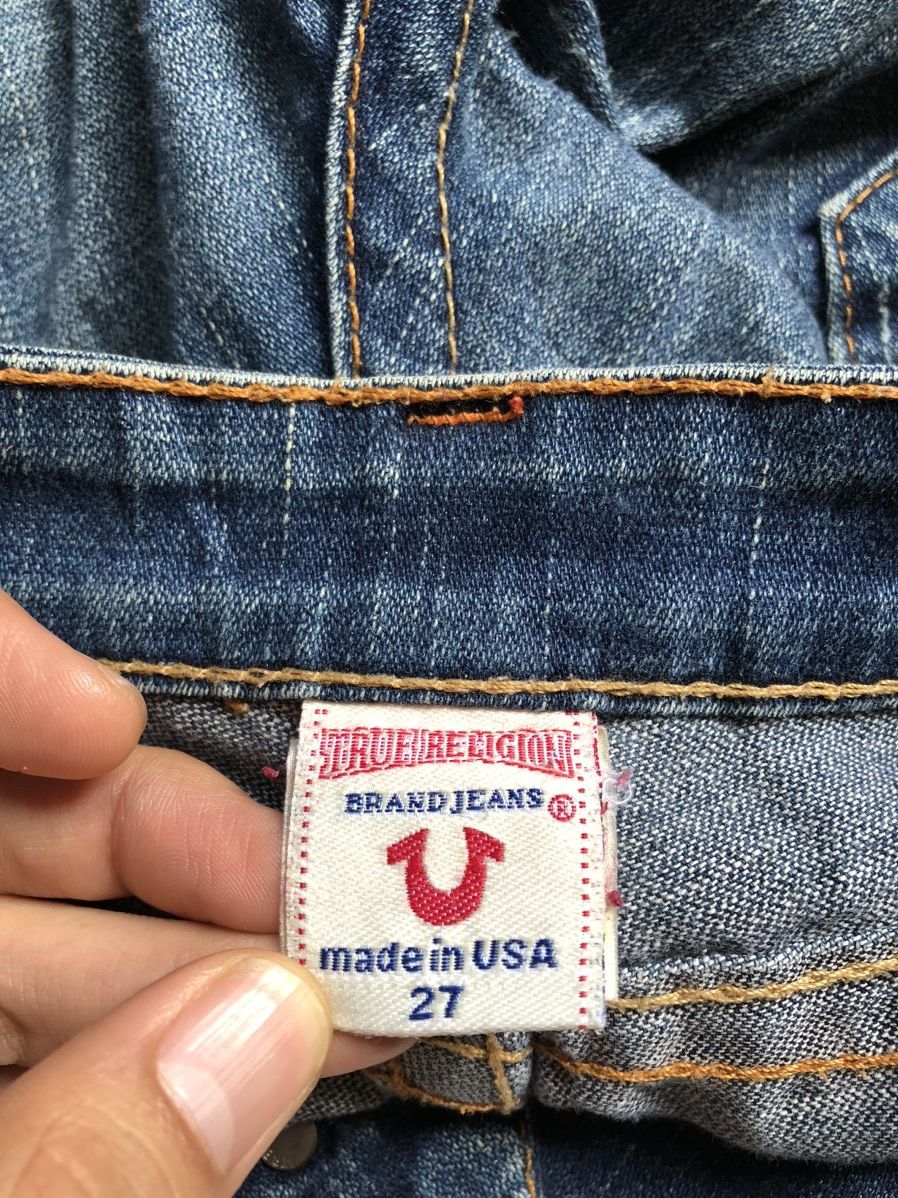 True Religion True Religion Joey low rise spiral cut flared jeans Size US 31 - 12 Thumbnail