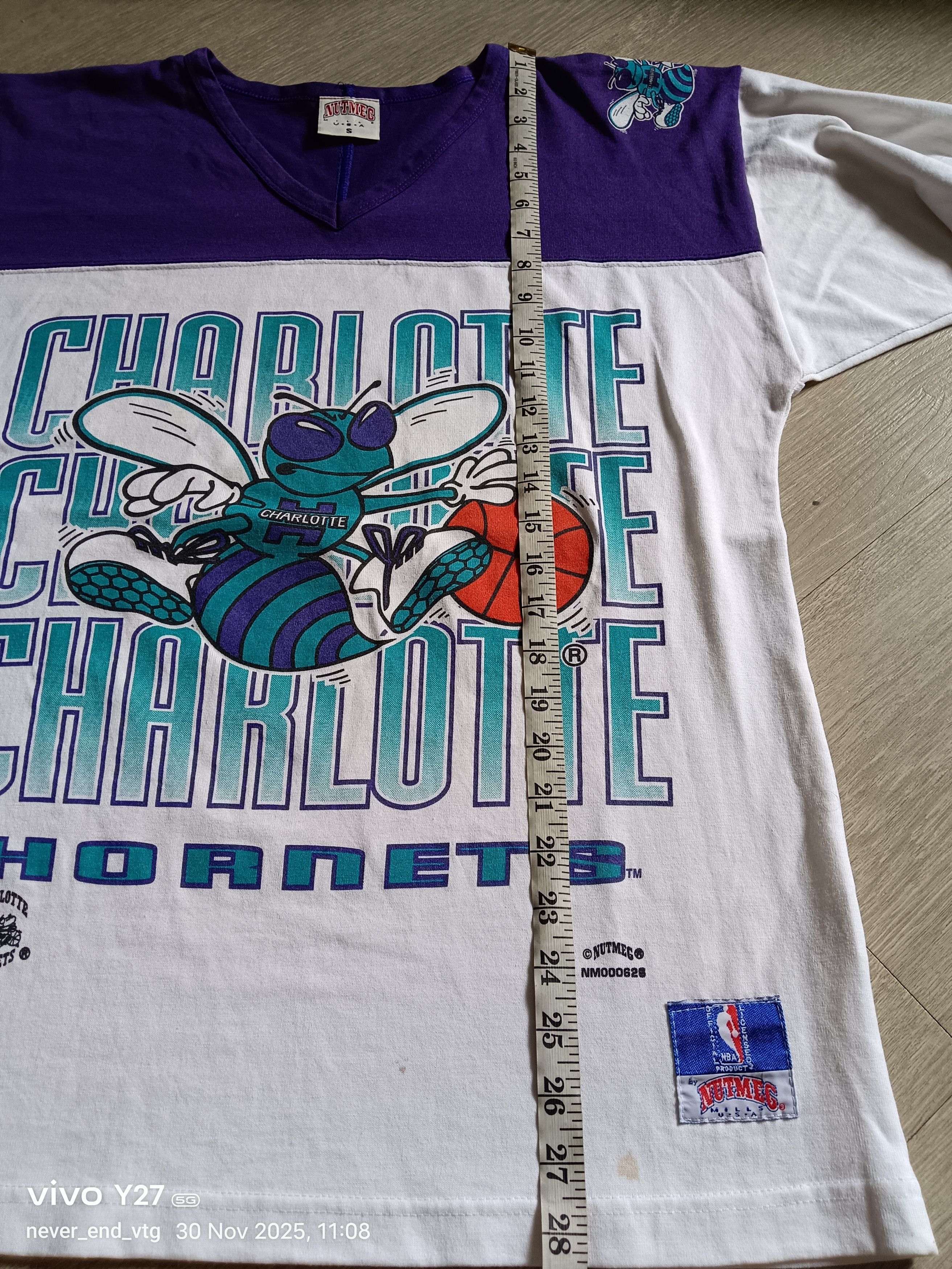 NBA VINTAGE CHARLOTTE HORNETS NBA Size US S / EU 44-46 / 1 - 8 Thumbnail