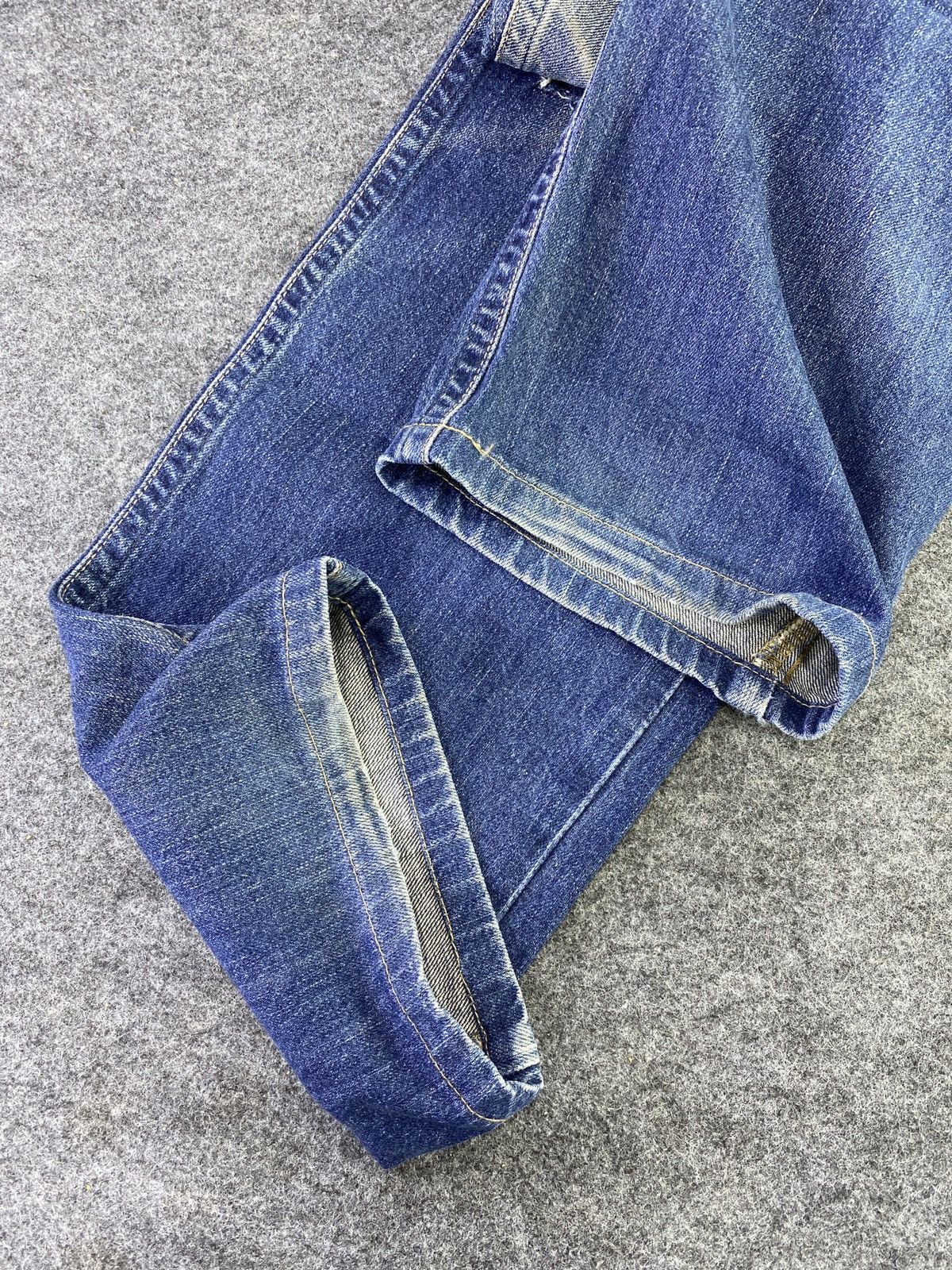 Edwin Edwin Exclusive Vintage Distress Blue Wash Denim - J867 Size US 38 / EU 54 - 13 Thumbnail