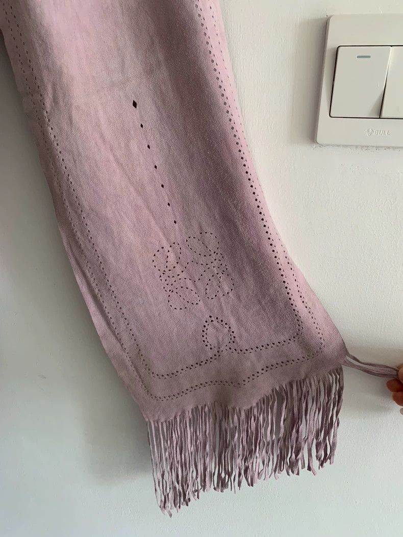Loewe LOEWE Light purple sheepskin tasseled scarf Size ONE SIZE - 3 Thumbnail