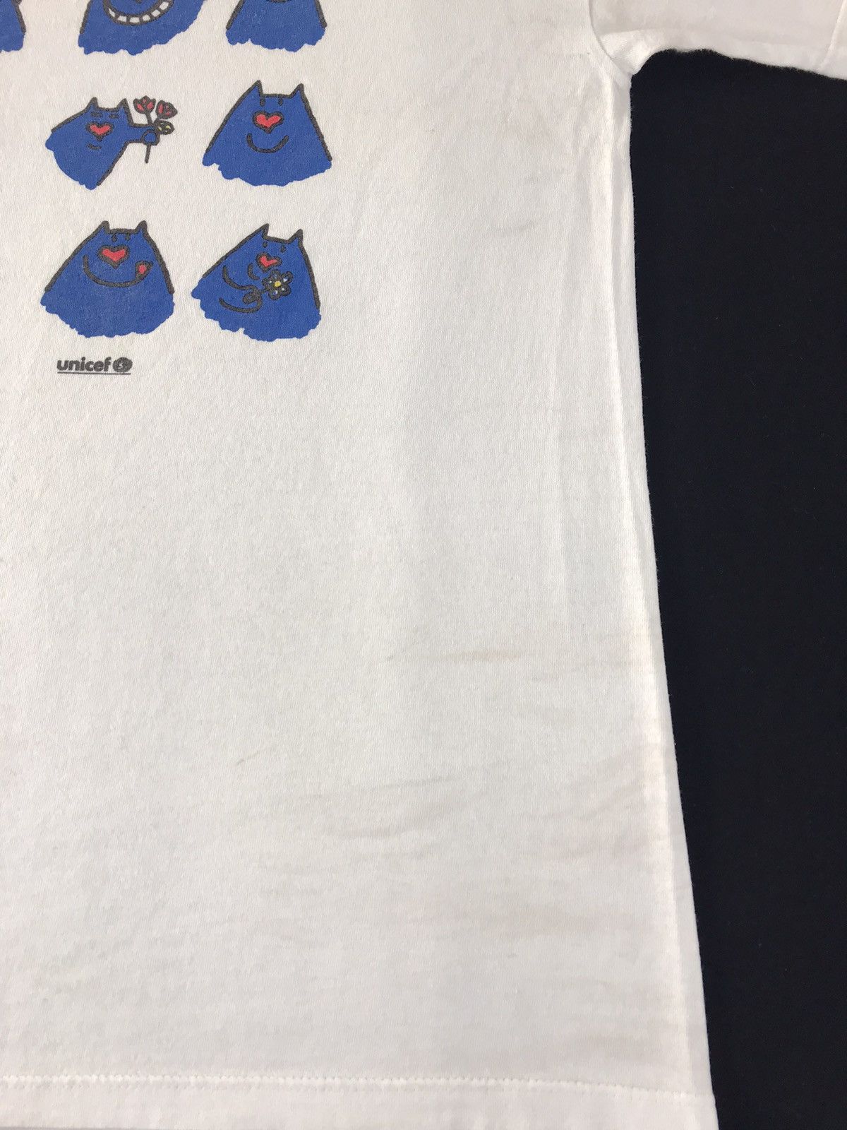 Vintage Vintage 90s Unicef Agostino Traini Blue Monster Logo Tee Size US M / EU 48-50 / 2 - 10 Thumbnail