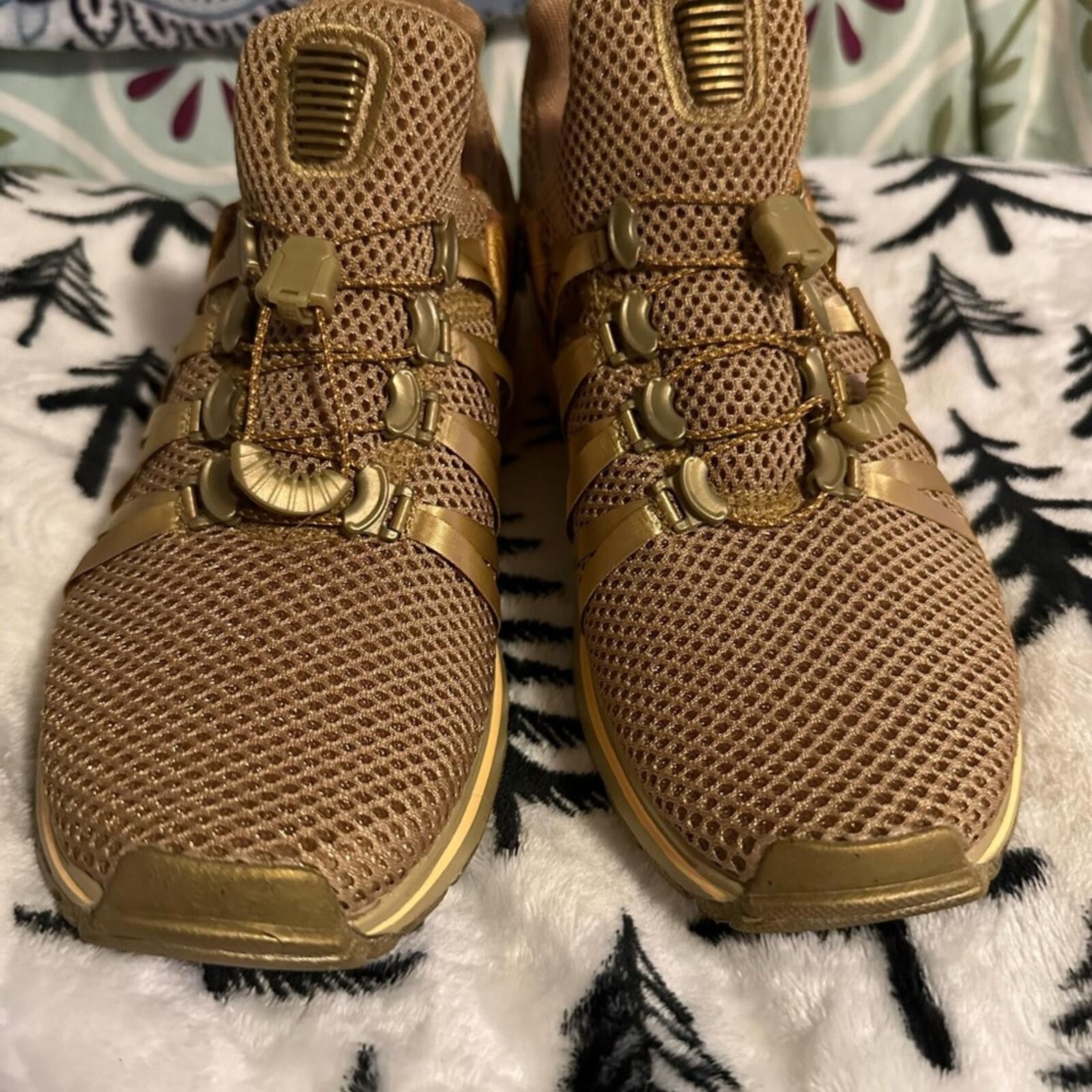 Nike Nike Shox Gravity Metallic Gold Women's Athletic Shoes Size US 8 / IT 38 - 4 Thumbnail