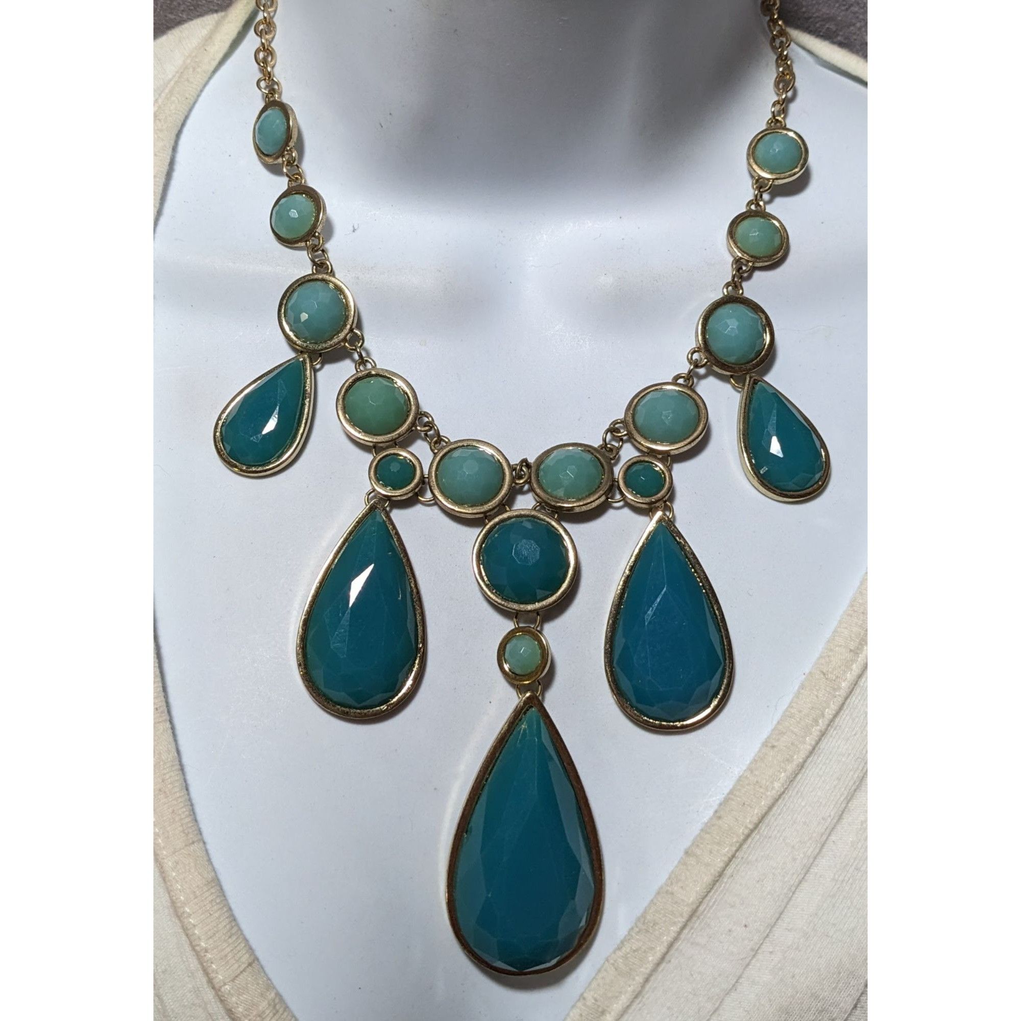 Other Teal Glam Faceted Teardrop Statement Necklace Size ONE SIZE - 6 Thumbnail
