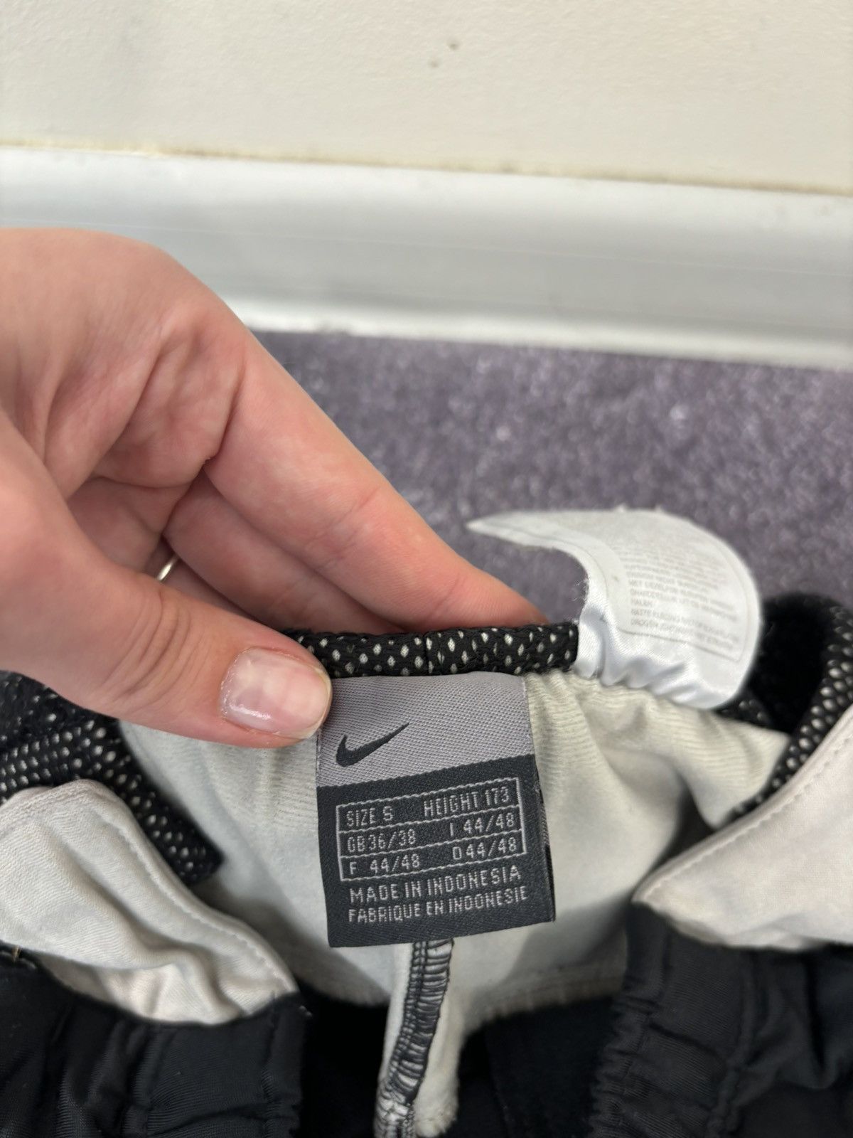 Nike Vintage Nike Y2K Wide-Leg Side Buttons Hype Track Pants Size US 30 / EU 46 - 15 Thumbnail