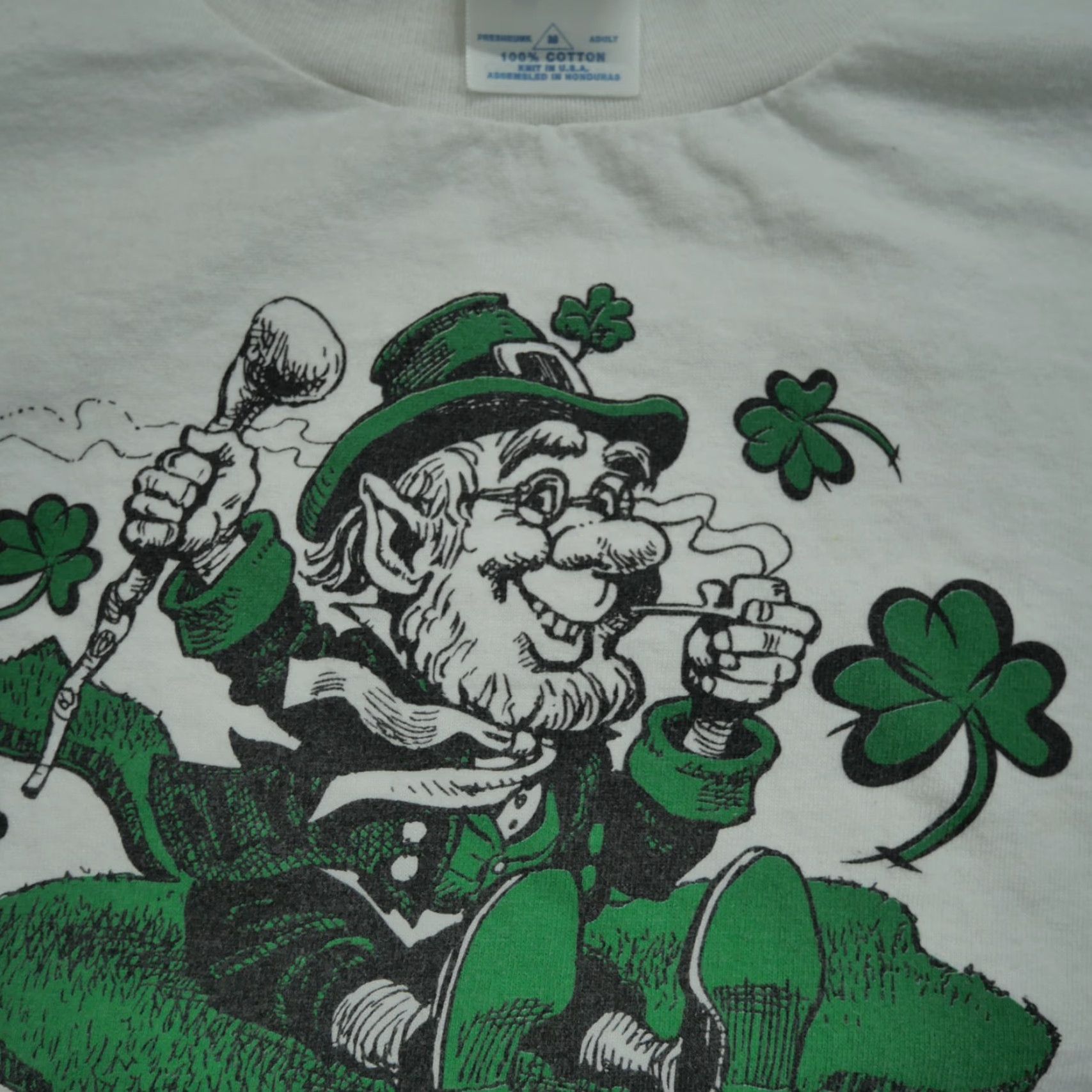 Delta VINTAGE Delta St Pantricks Day T Shirt Adult Medium White Mens Y2K 90s Leprechaun Shirt Size US M / EU 48-50 / 2 - 3 Thumbnail