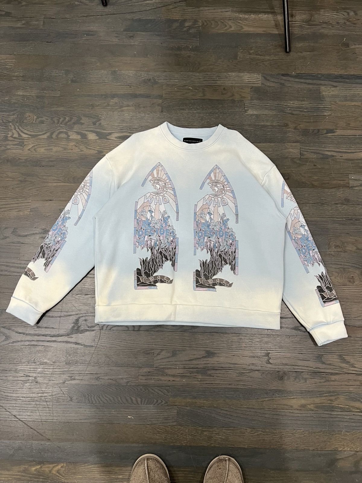 Who Decides War New disintegrated stained glass window crewneck Size US M / EU 48-50 / 2 - 1 Thumbnail