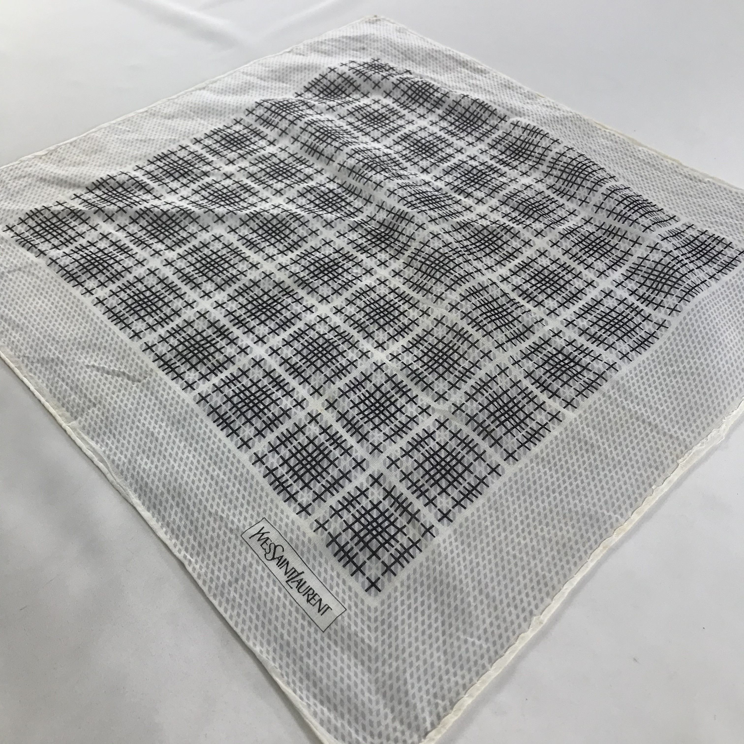 Vintage × Yves Saint Laurent Yves Saint Laurent Bandana /Handkerchief/Neckerchief -S1694 Size ONE SIZE - 2 Thumbnail