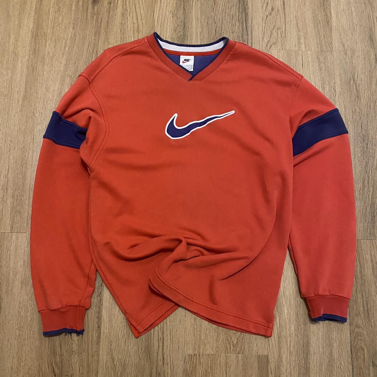 Nike vintage 90s Boxy Nike red and navy sweatshirt Size US S / EU 44-46 / 1 - 1 Thumbnail