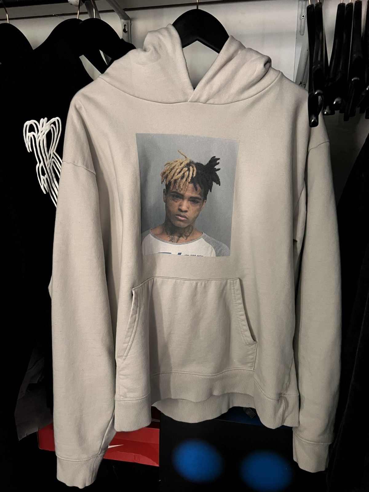 Revenge XXXTentacion Mugshot ・Lightning Hoodie Revenge XXXTentacion Mugshot Hoodie Black Men's - FW23 - US