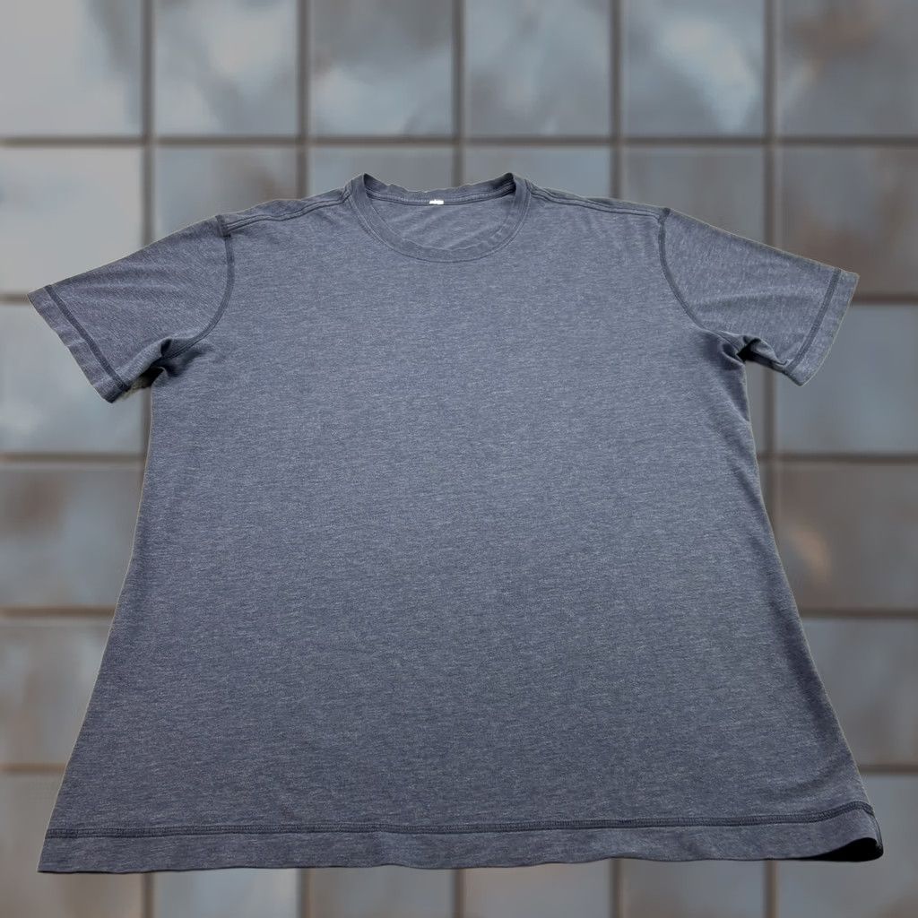 Lululemon Lululemon Commission Shirt Mens XL Blue Crew Neck Slim Fit Athleisure Shirt XL Blue Slimming Logo Activewear Casual Mens Size US XL / EU 56 / 4 - 1 Thumbnail