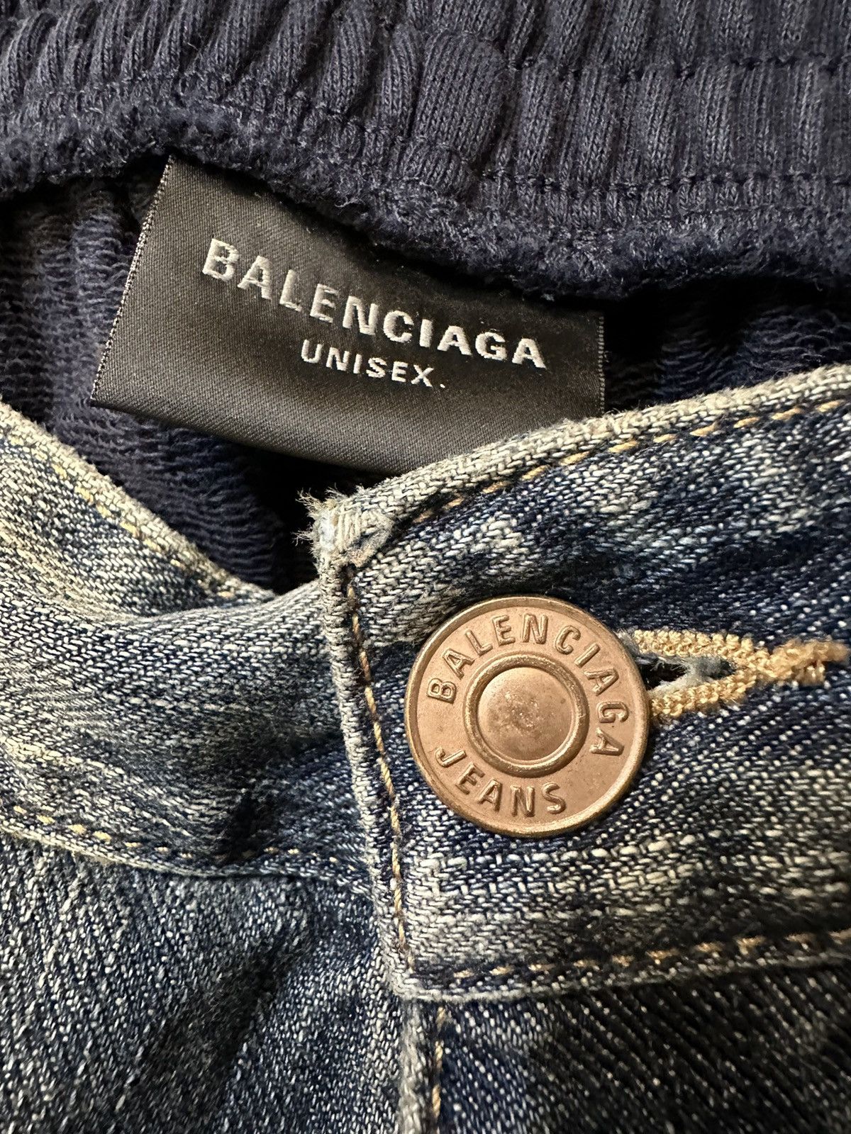 Balenciaga BALENCIAGA SS23 HYBRID DENIM NAVY SWEATPANTS Size US 32 / EU 48 - 3 Thumbnail