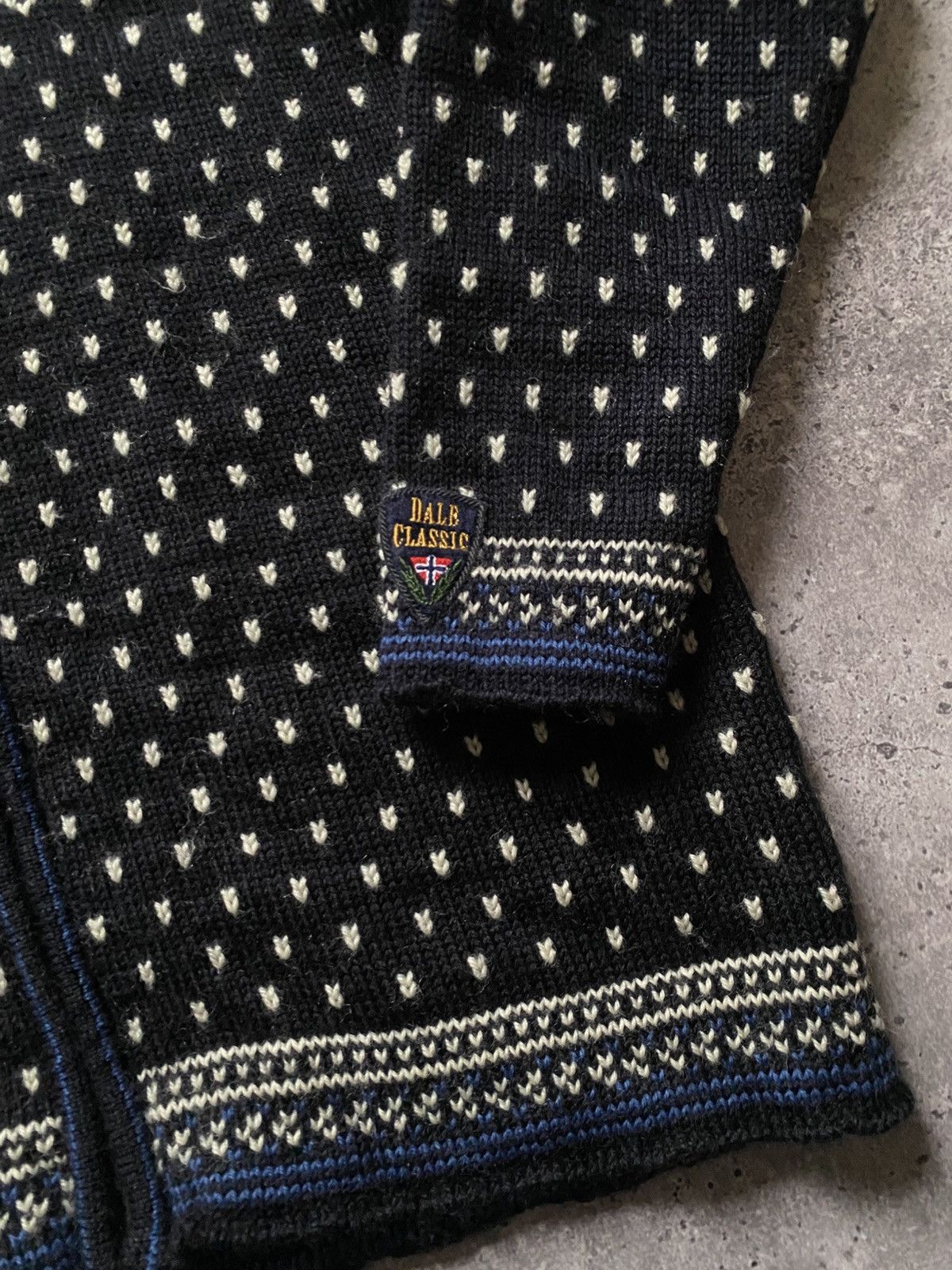 Dale Of Norway Vintage Dale Of Norway Sweater Men Size M Wool Icelandic Size US M / EU 48-50 / 2 - 9 Thumbnail