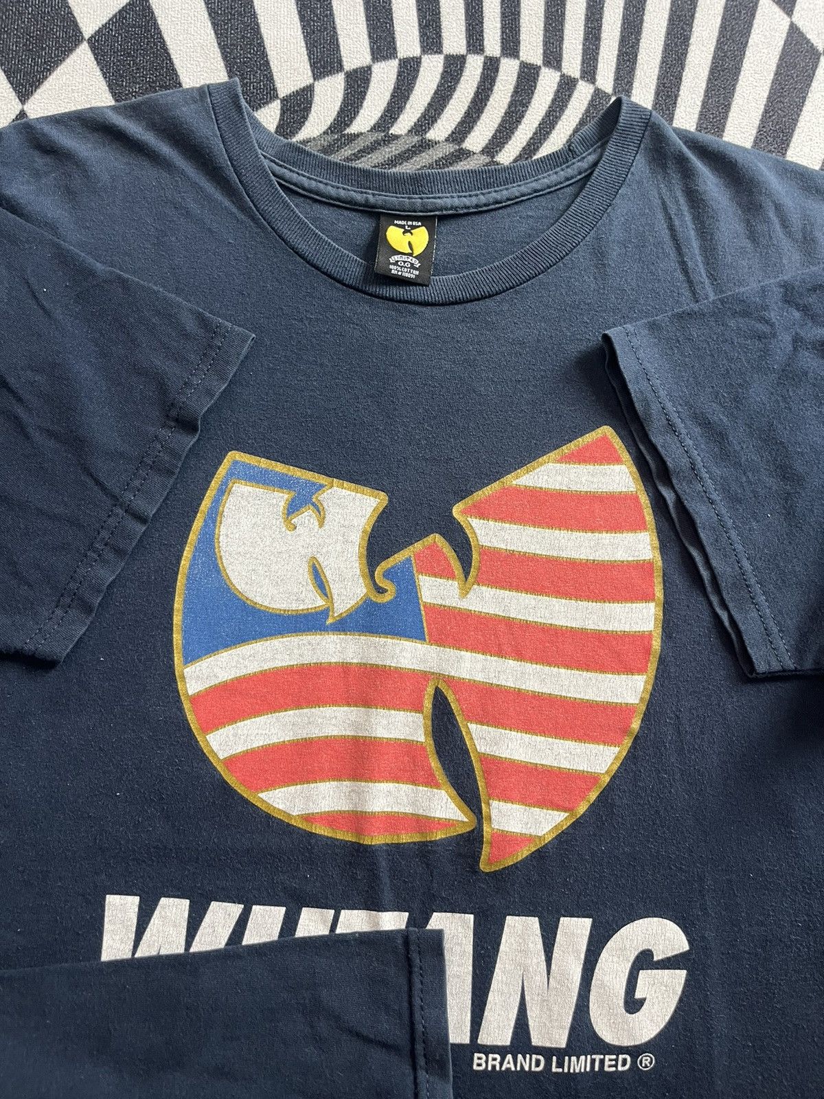 Wu-Tang Clan Vintage WUTANG Brand Limited Big Logo USA Tshirt Size US L / EU 52-54 / 3 - 6 Thumbnail
