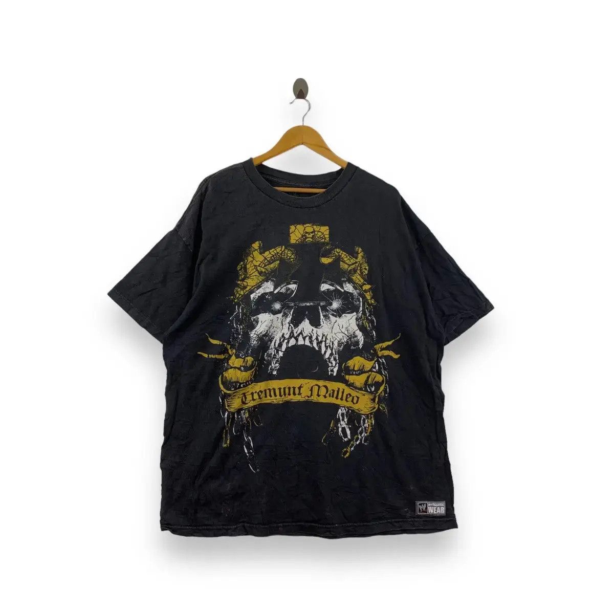 Vintage WWE TRIPLE H Tremble Before The Hammer Tee Shirt