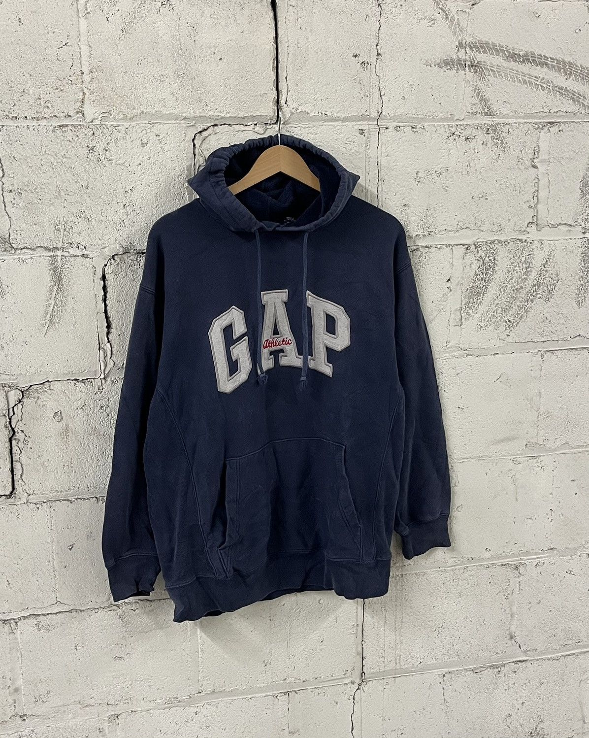 Gap Vintage gap spell out hoodie faded navy streetwear y2k Size US S / EU 44-46 / 1 - 1 Thumbnail