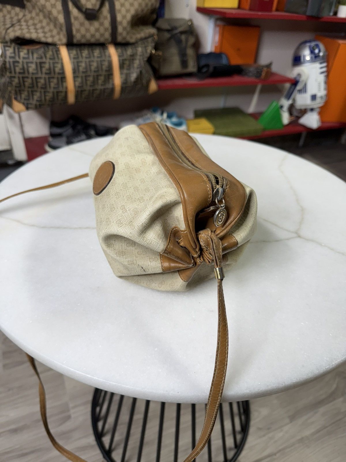 Gucci Gucci GG Monogram Crossbody Vtg Leather Sidebag Preowned Size ONE SIZE - 5 Thumbnail
