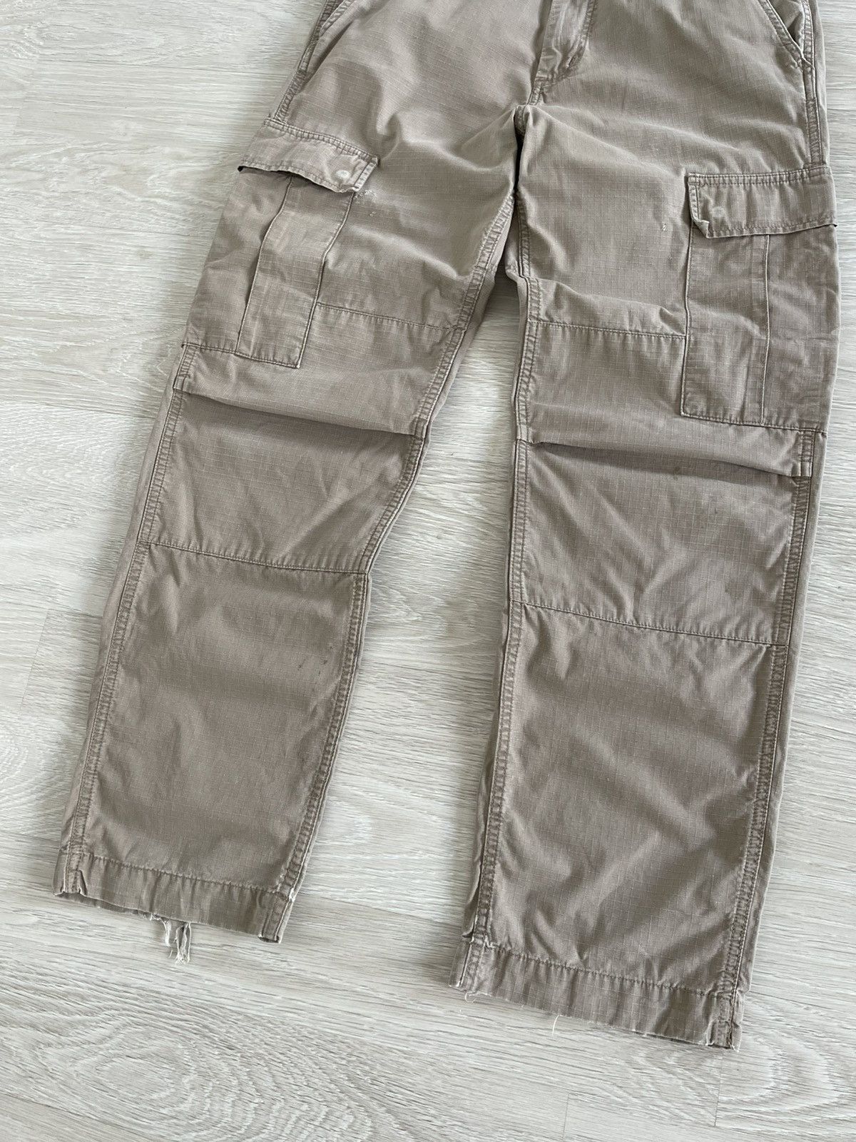 Carhartt Carhartt Work Used Distressed Regular Cargo Pants Size US 32 / EU 48 - 4 Thumbnail