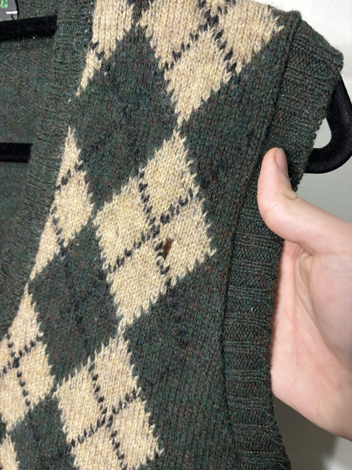 Vintage Vintage 1970s Patterned Green Wool Sweater Vest Size US L / EU 52-54 / 3 - 2 Thumbnail