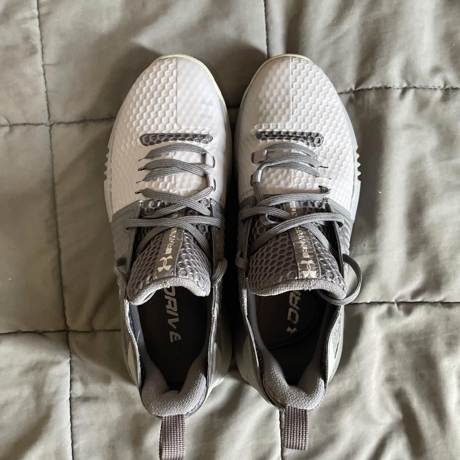 Under Armour Under Armour Unisex Drive 4 Low Gray 3000086-110 SZ 9M Size US 9 / EU 42 - 4 Thumbnail