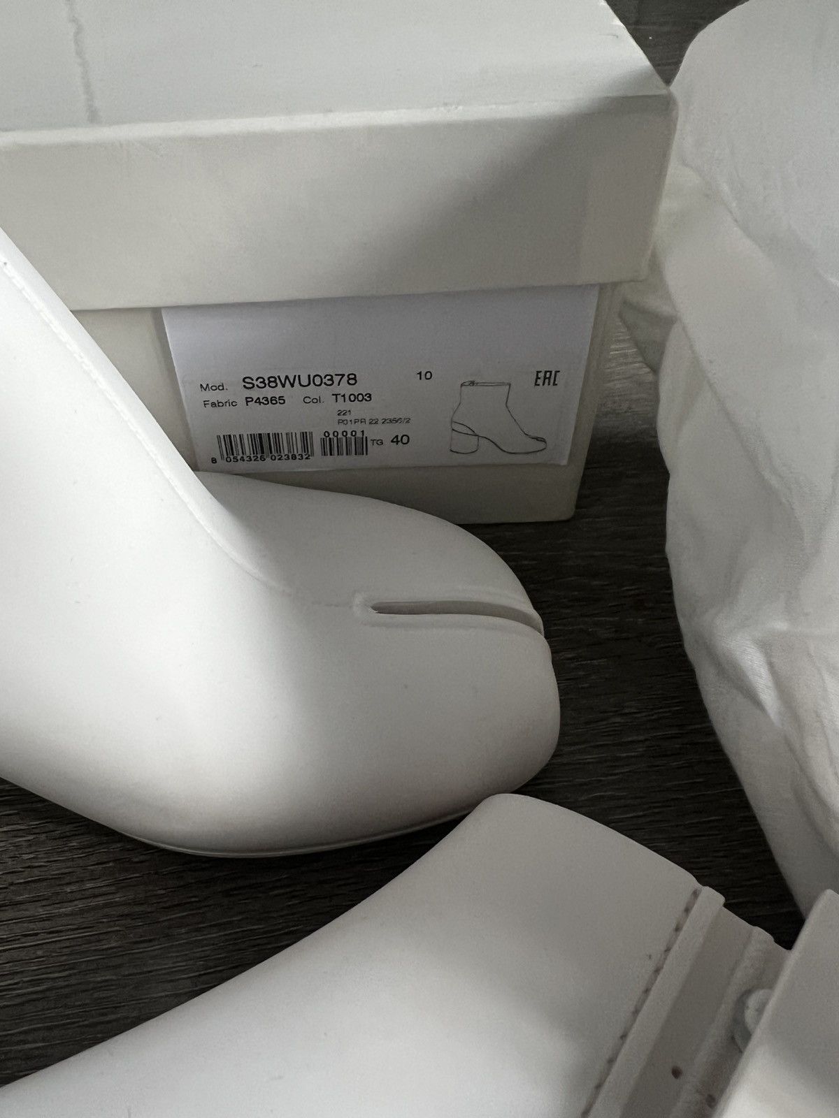 Maison Margiela Maison margiela rubber tabi boots Size US 9.5 / IT 39.5 - 4 Thumbnail
