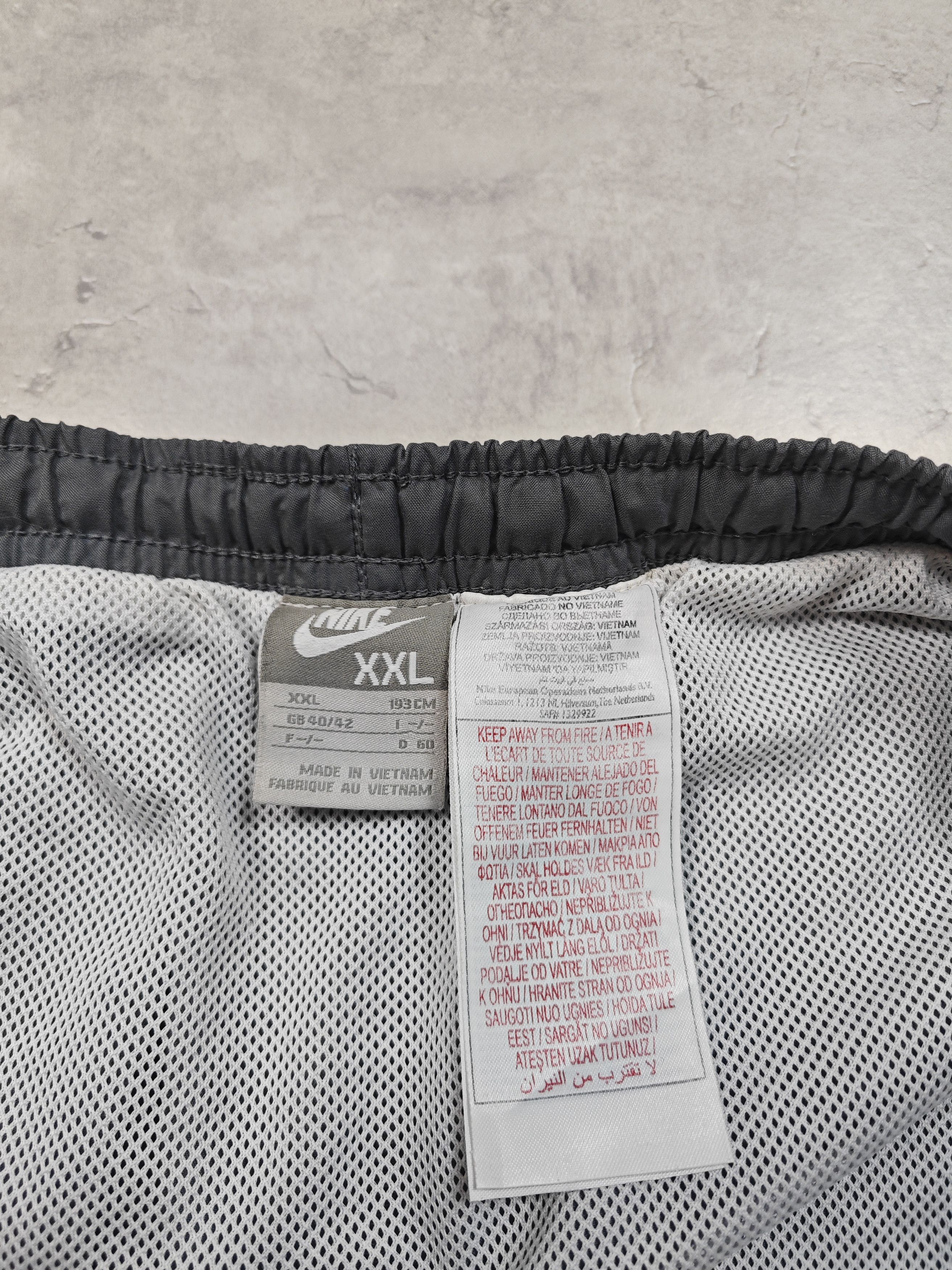Nike Nike Vintage Shorts Size US 37 - 6 Thumbnail
