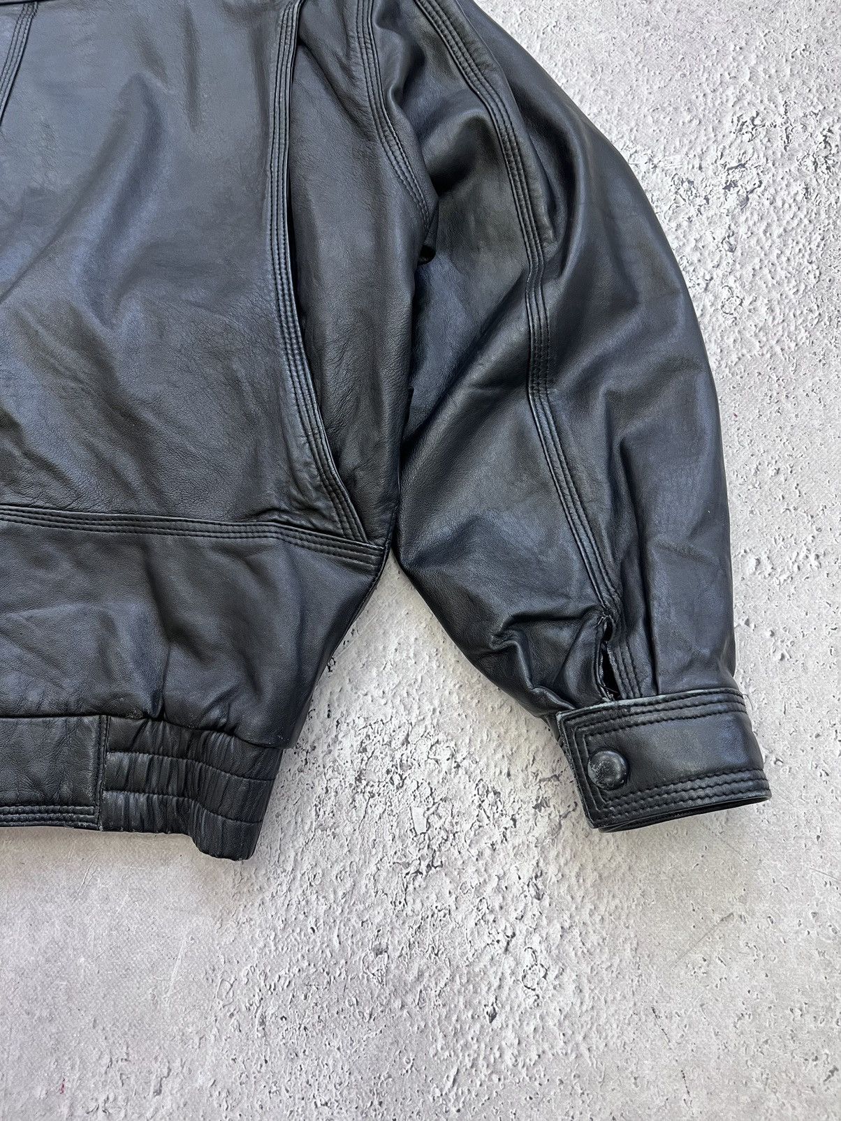 Other Vintage Y2K Black Bomber Leather Jacket Boxy Utility Size US M / EU 48-50 / 2 - 10 Thumbnail