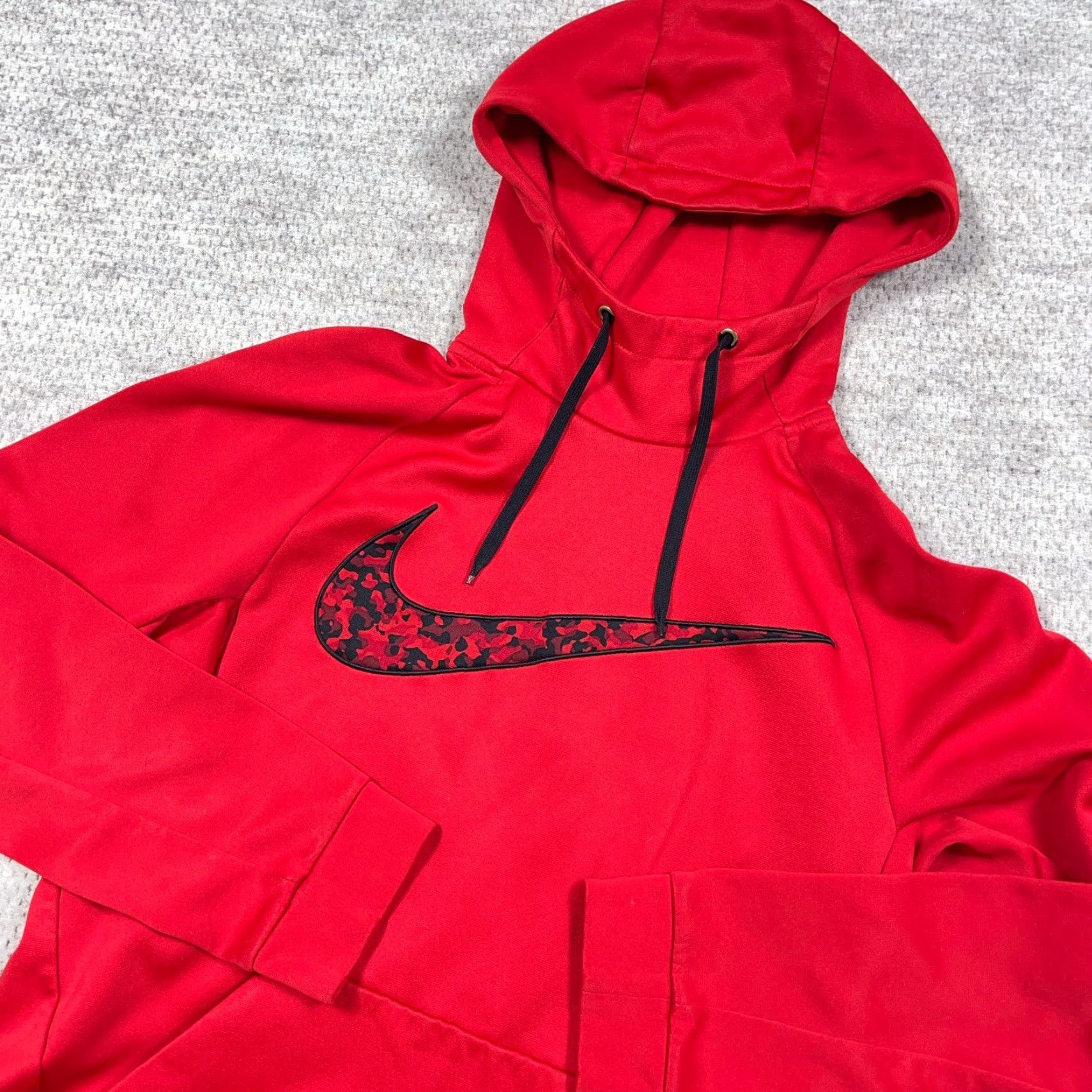 Nike Nike Hoodie Women S Small Red Black Therma Dri Fit Sweatshirt Swoosh Mock Pullover Hooded Activewear Casual All Seasons Moisture Wicking Pockets Logo Size S / US 4 / IT 40 - 6 Thumbnail