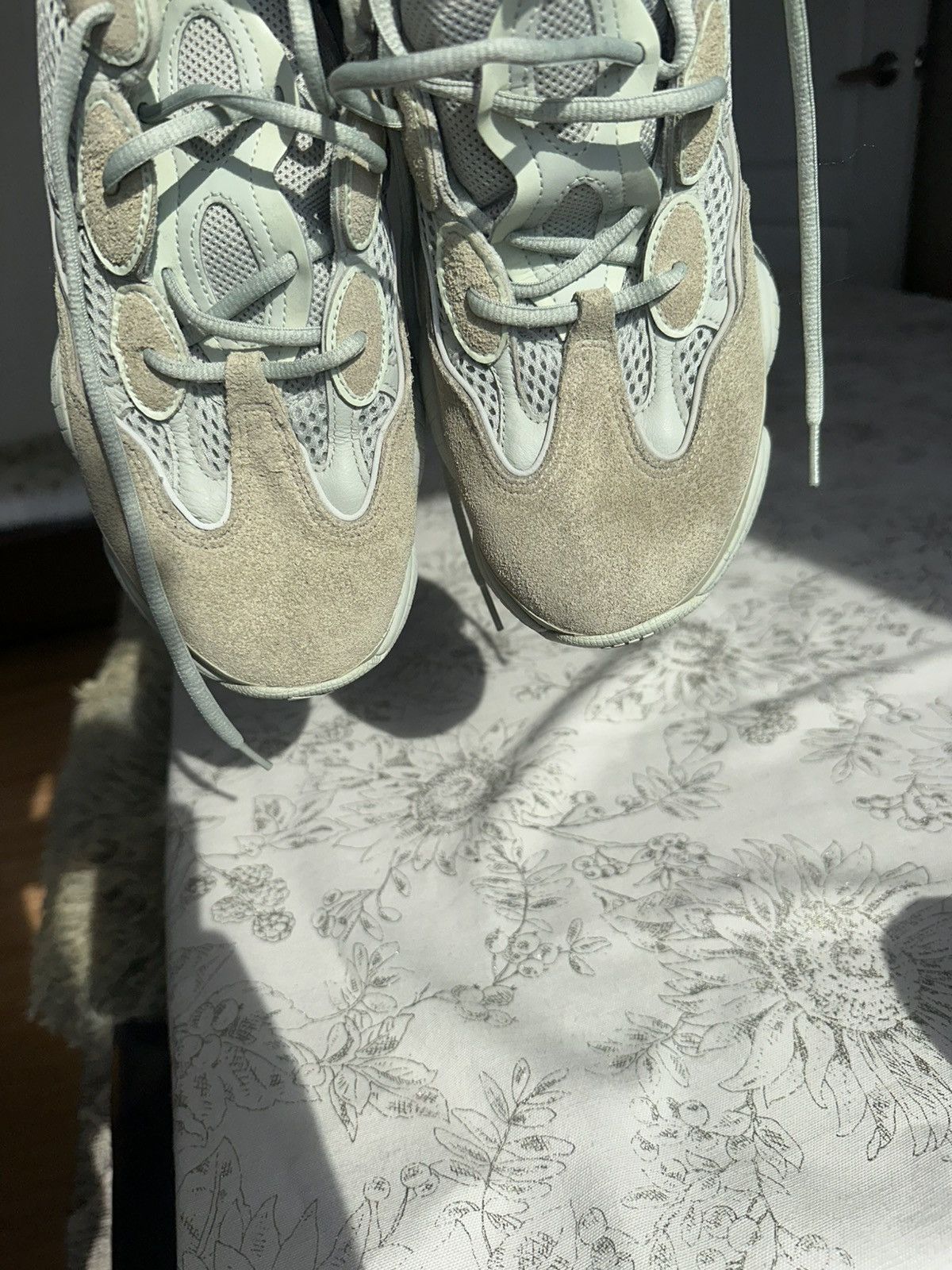 Adidas × Yeezy Yeezy 500 Salt Size US 9.5 / EU 42-43 - 9 Thumbnail