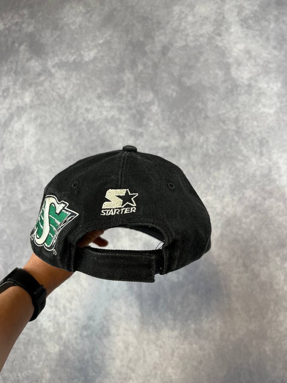 Starter × Vintage Vintage Saskatchewan Roughriders Starter Hat Arch 1st Gen Size ONE SIZE - 4 Thumbnail
