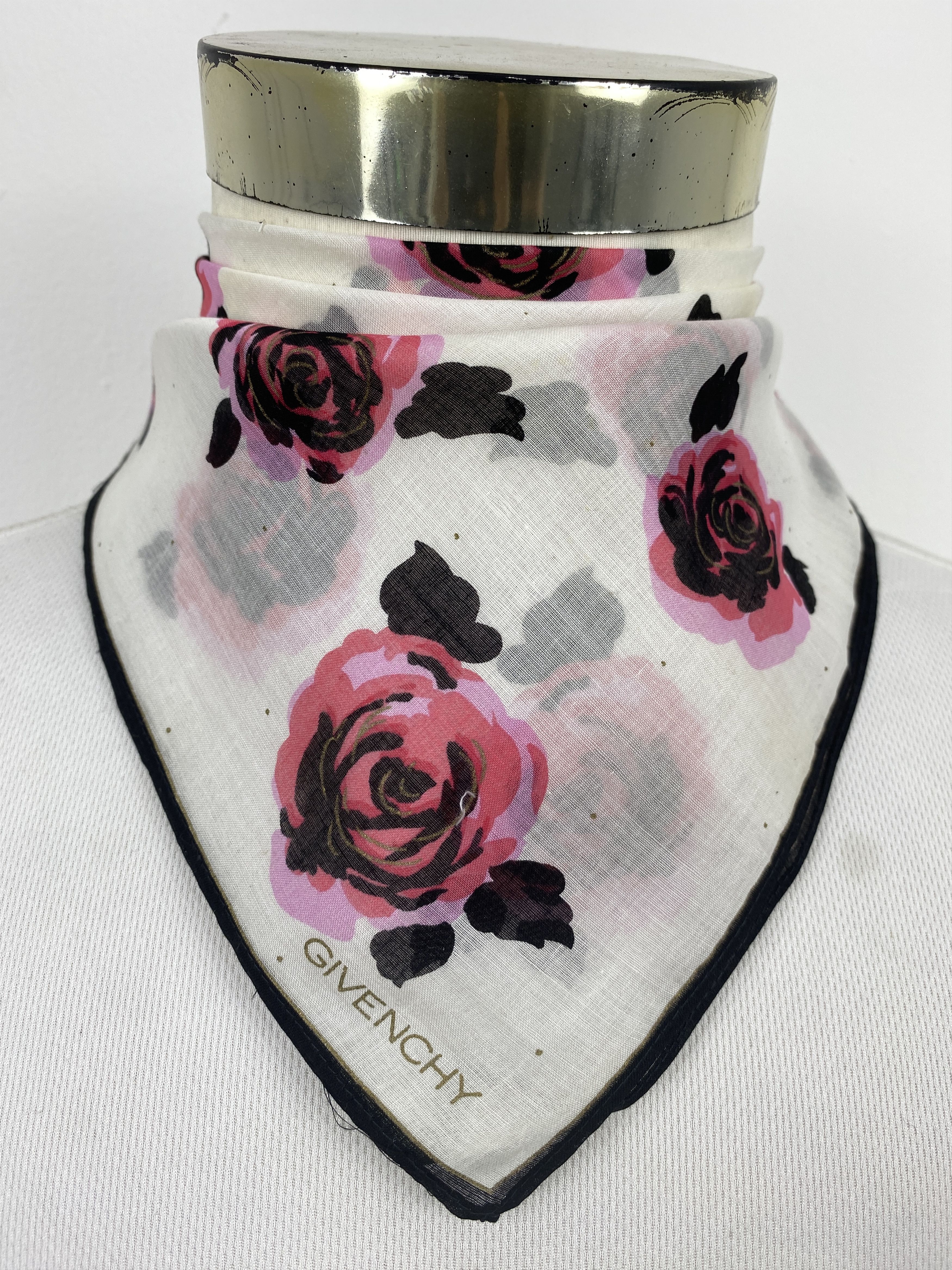 Givenchy Vintage Givenchy Handkerchief / Neckerchief KT0251 Size ONE SIZE - 1 Thumbnail