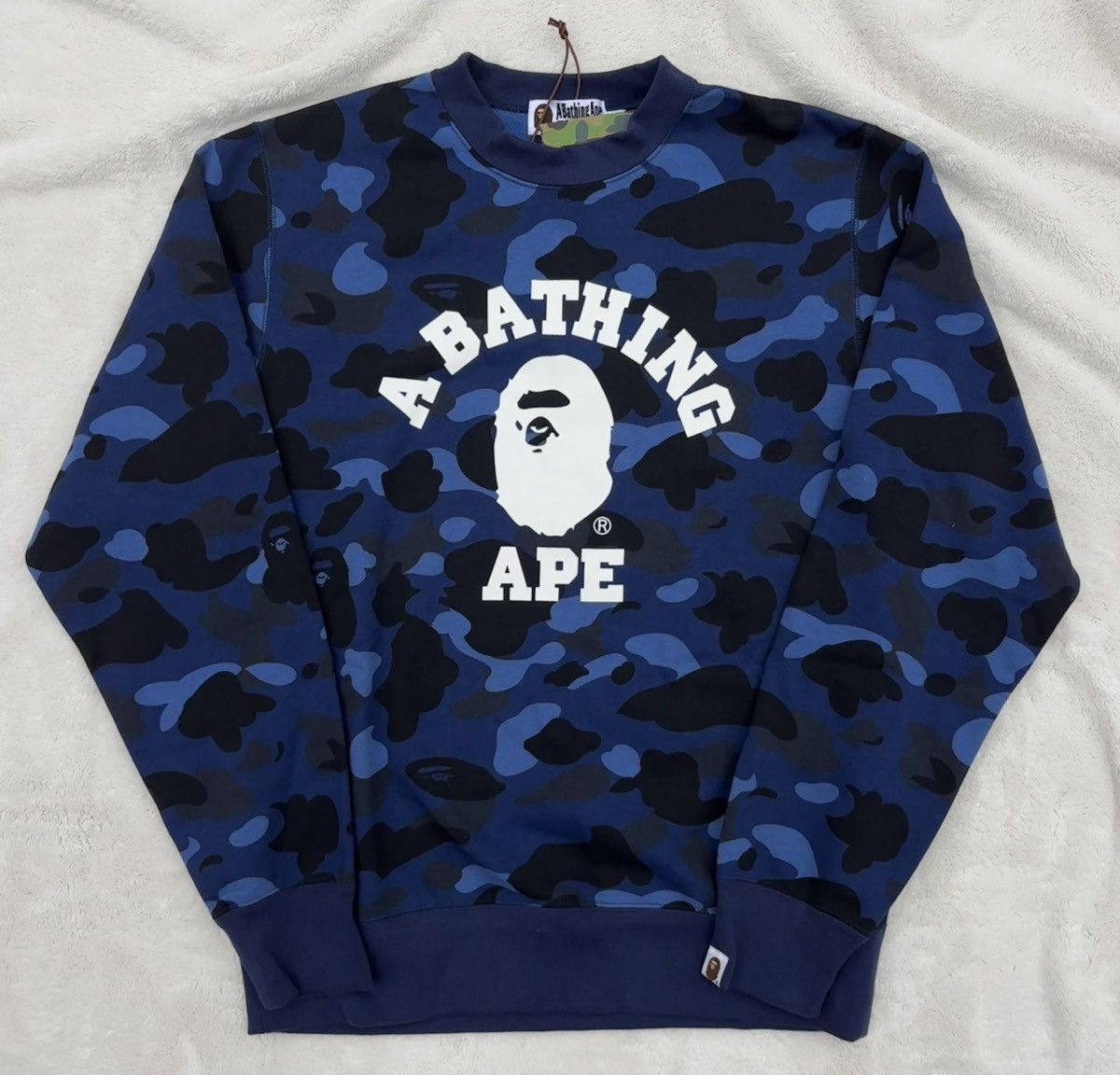 Bape Bape Blue Camo College Logo Crewneck Size US L / EU 52-54 / 3 - 1 Thumbnail