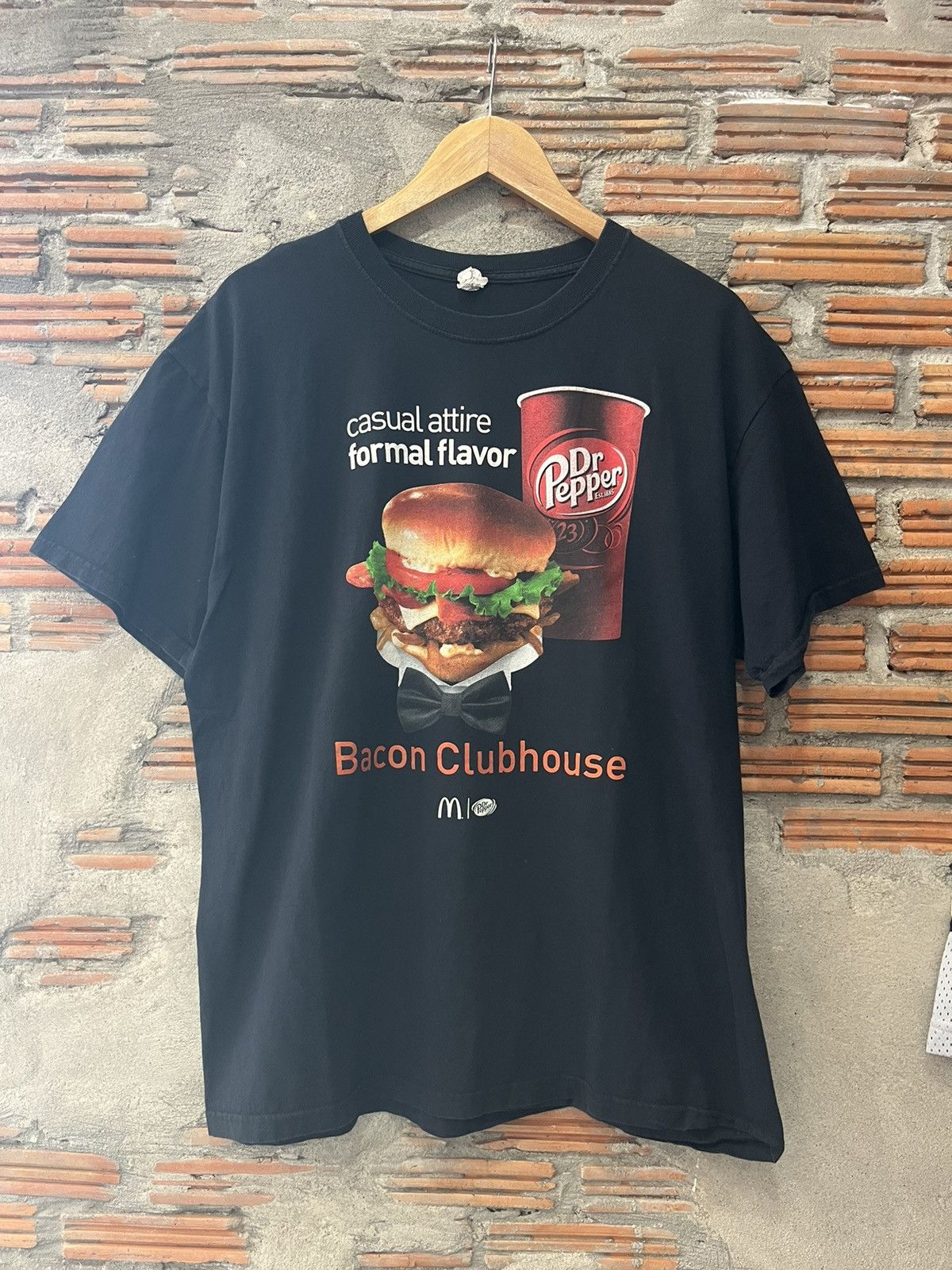 Junk Food McDonald’s & Dr Pepper Bacon Clubhouse promo 00’s Tshirt Size US XL / EU 56 / 4 - 2 Thumbnail