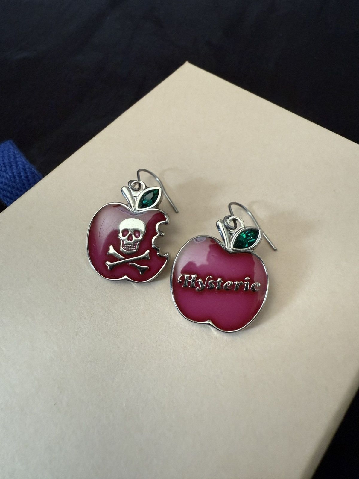 Hysteric Glamour Hysteric Glamour Apple Earrings Size ONE SIZE - 1 Thumbnail