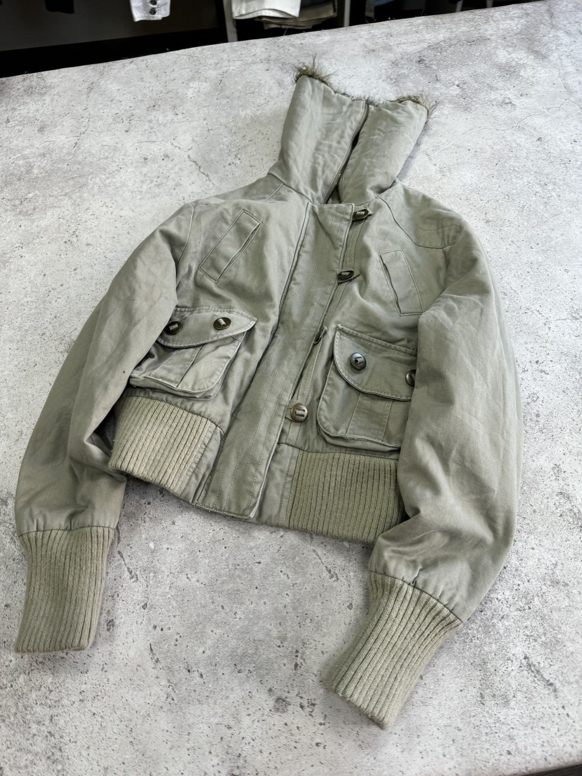 Japanese Brand Vintage Cropped Fur Collar Undercover Style Bomber Jacket Size US S / EU 44-46 / 1 - 5 Thumbnail
