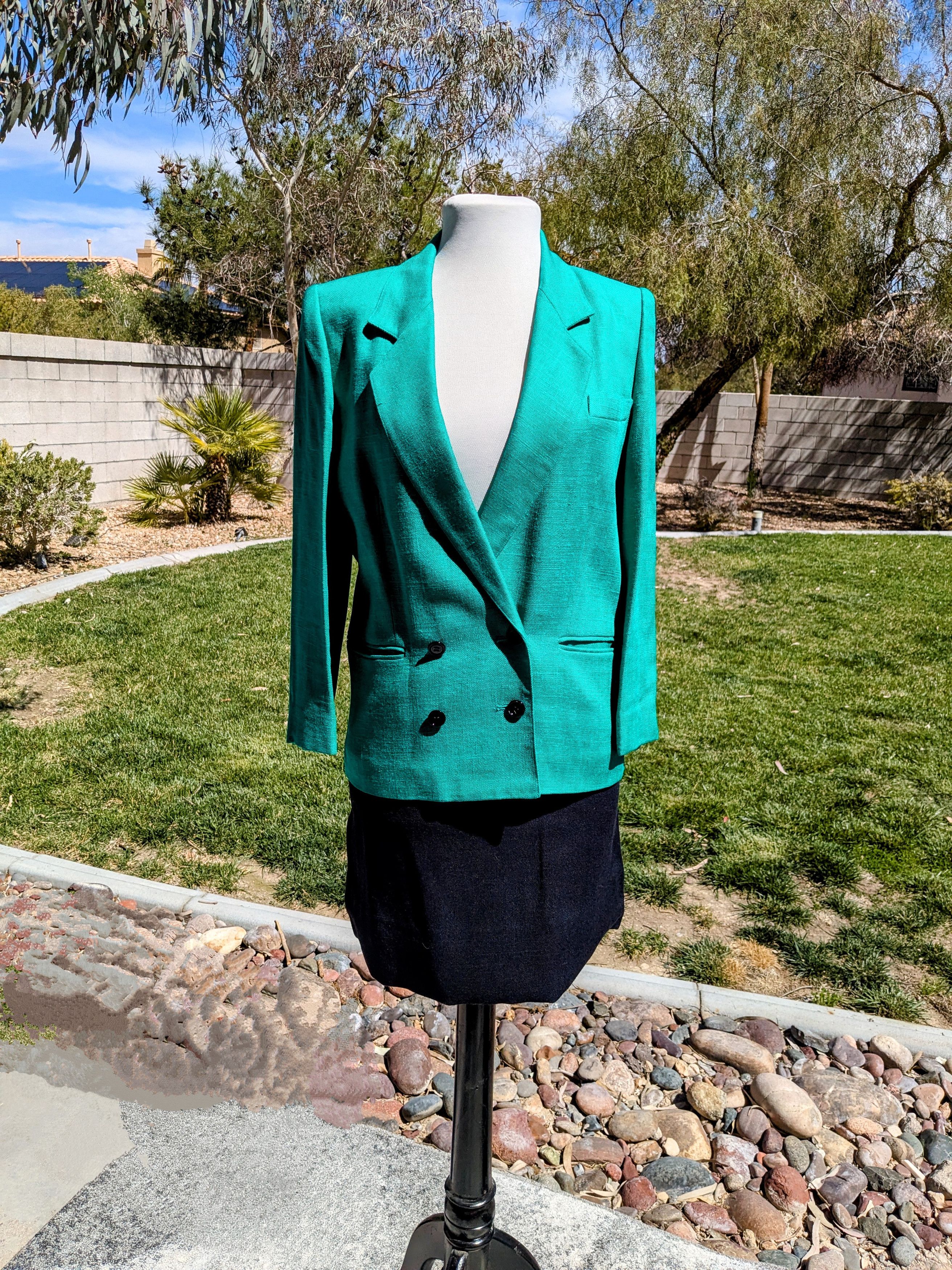 Vintage Vintage 1980s Double Breasted Jacket+Skirt 2pc Petite Outfit Size M / US 6-8 / IT 42-44 - 1 Thumbnail