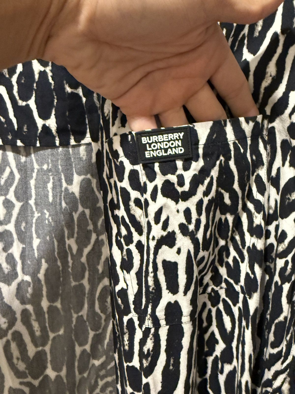 Burberry Brand new Size US L / EU 52-54 / 3 - 7 Thumbnail