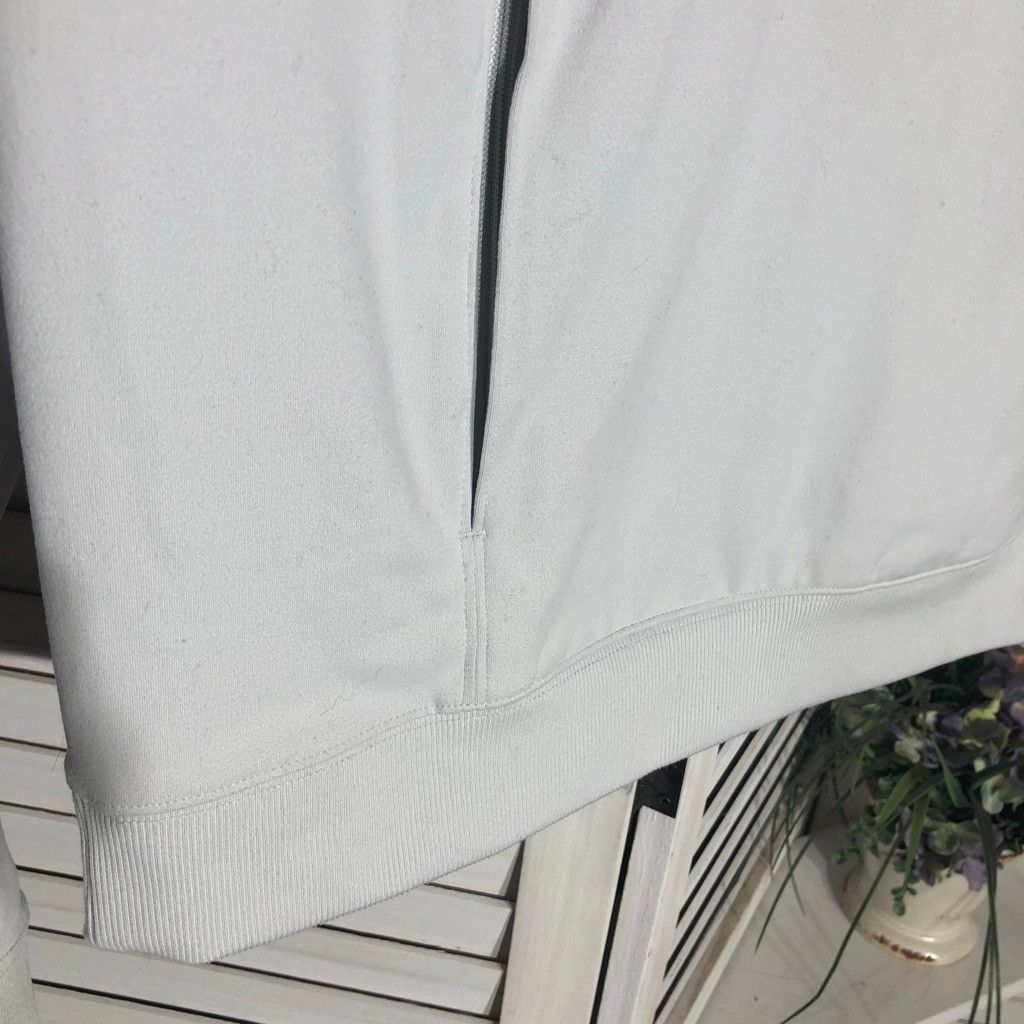 Vuori NWT Vuori Sweatshirt Quarter Zip mock neck Light Gray S Size US S / EU 44-46 / 1 - 12 Thumbnail