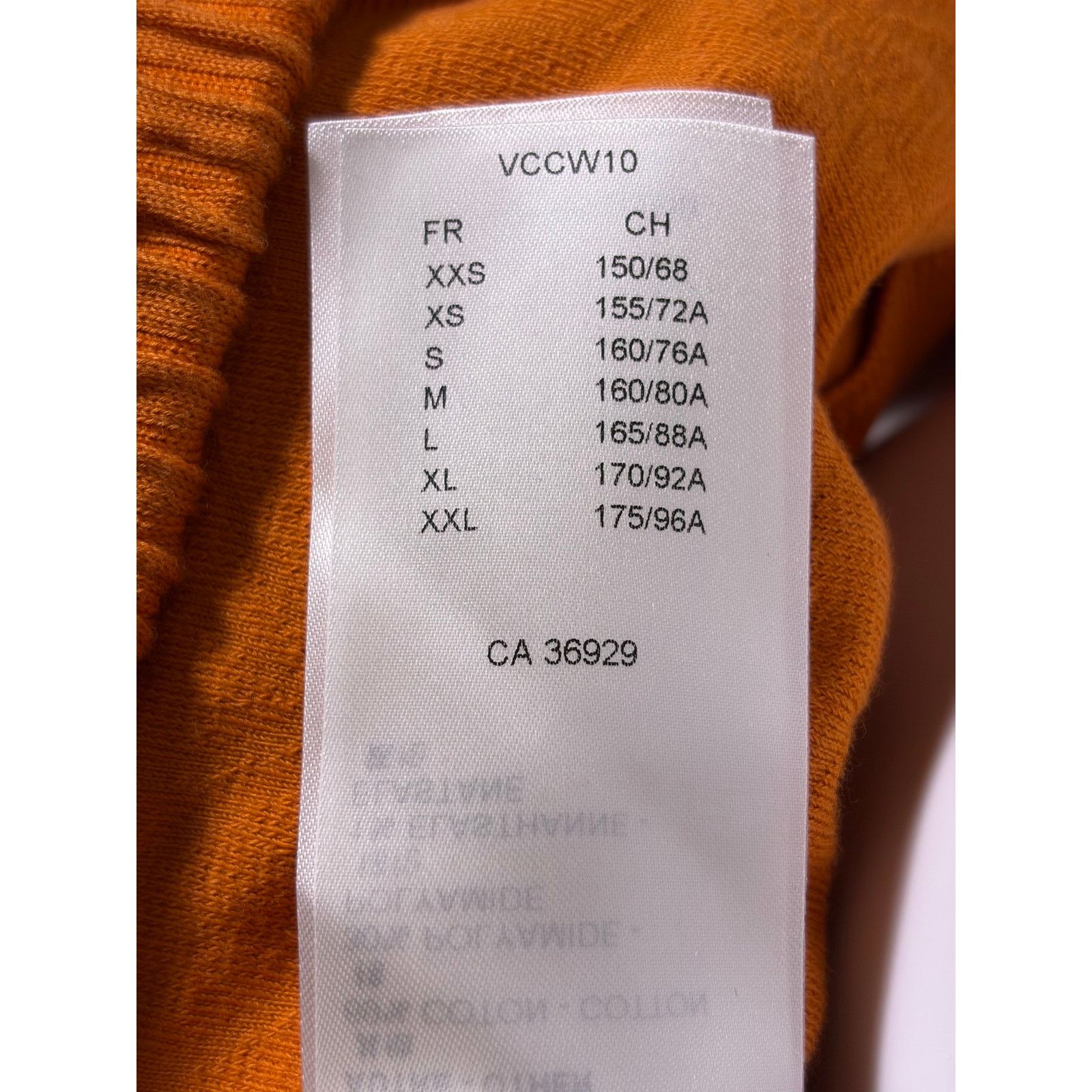 Louis Vuitton Authentic Louis Vuitton '23 Orange Monogram Flower Crop Top Size S / US 4 / IT 40 - 11 Thumbnail