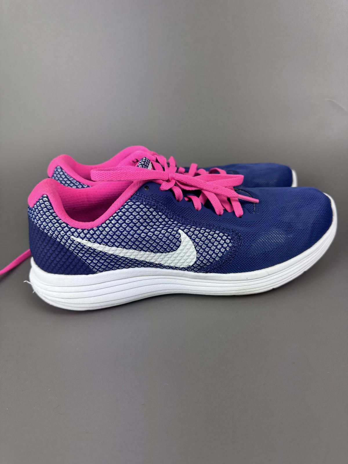 Nike Nike Women's Running Shoes Blue with Pink Accents Size US 7 / IT 37 - 6 Thumbnail